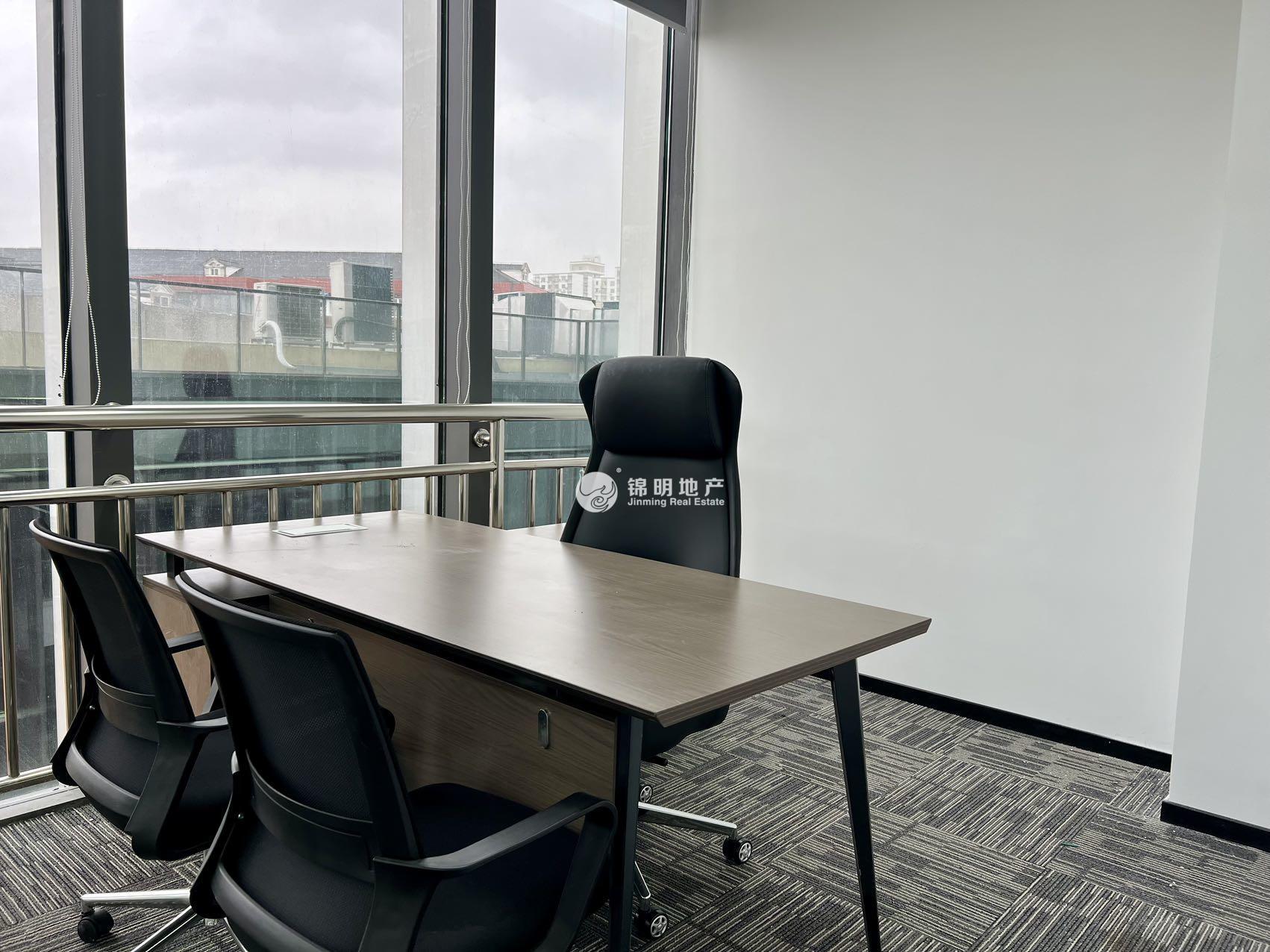 江湾镇平溪商业广场155平米写字楼出租