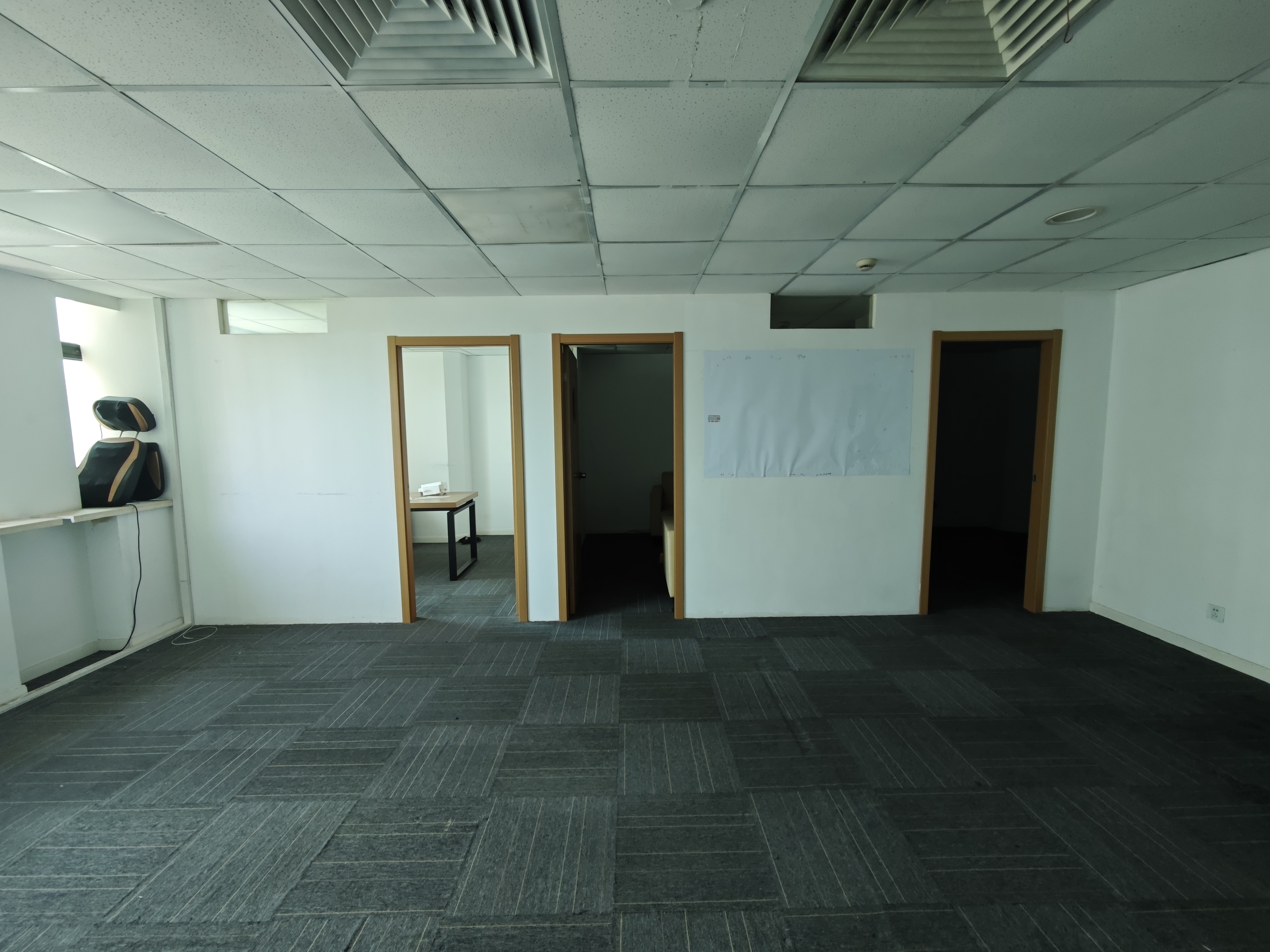 光新浦发广场95平米写字楼出租