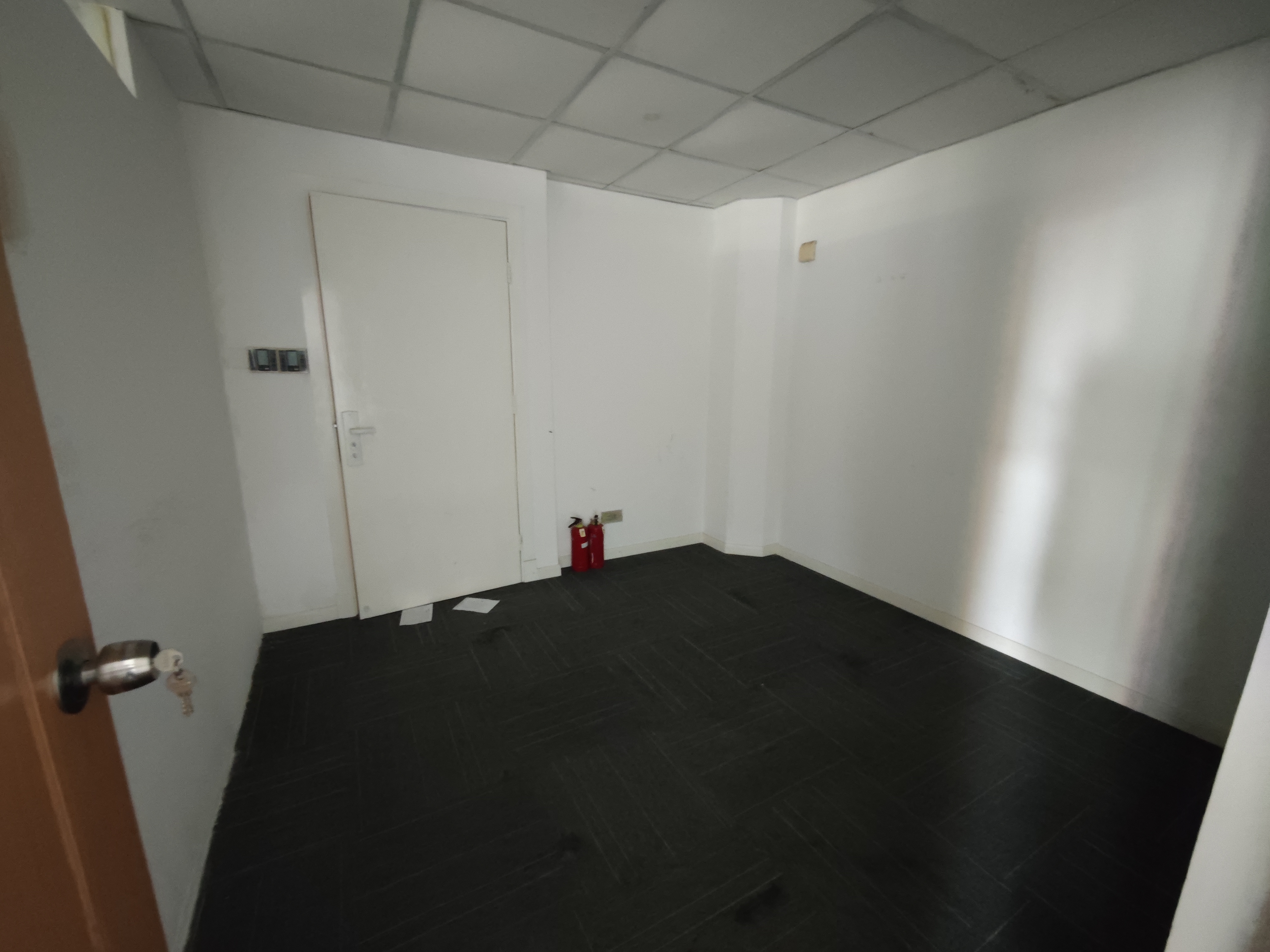 光新浦发广场95平米写字楼出租