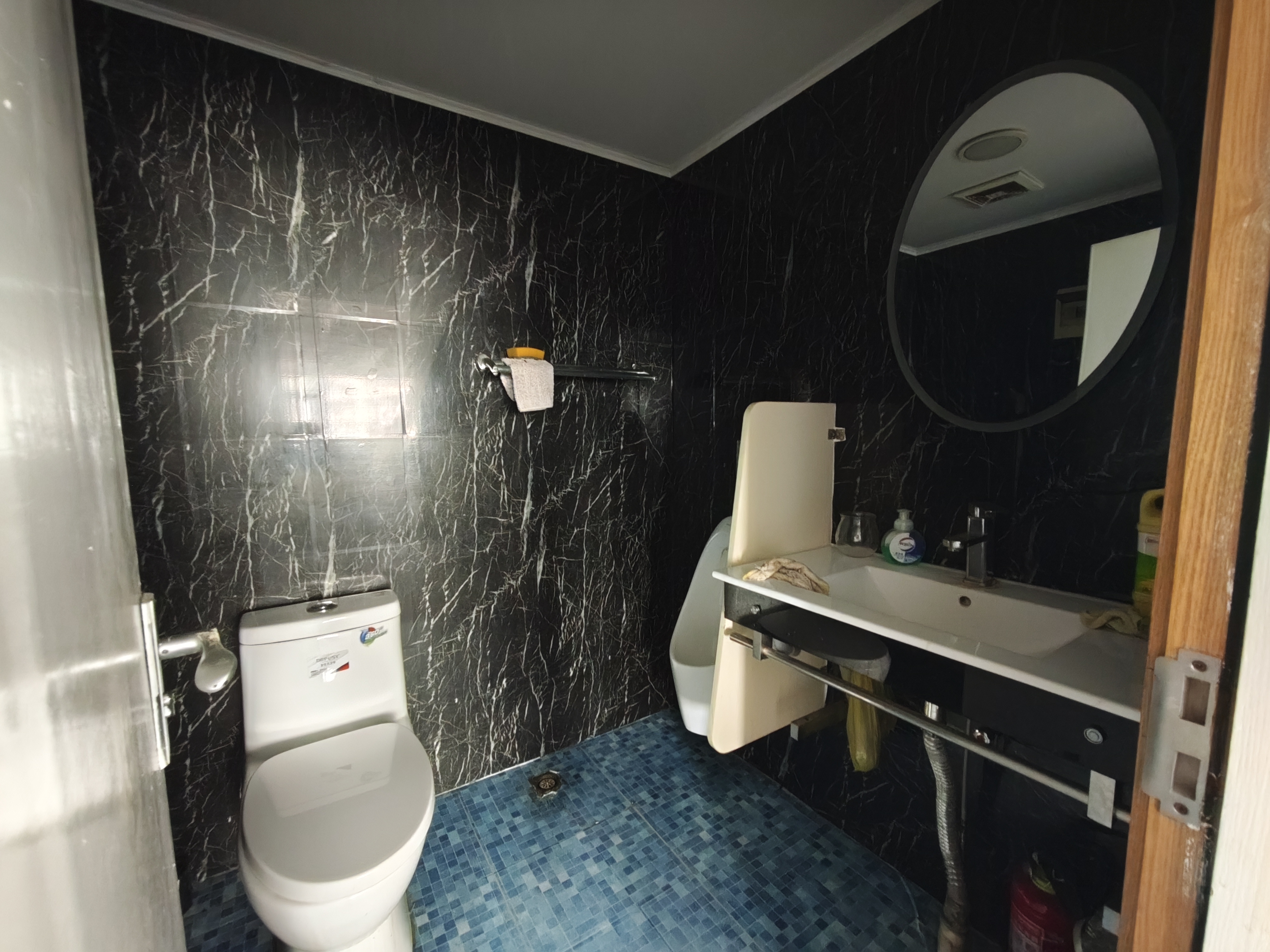 光新浦发广场95平米写字楼出租