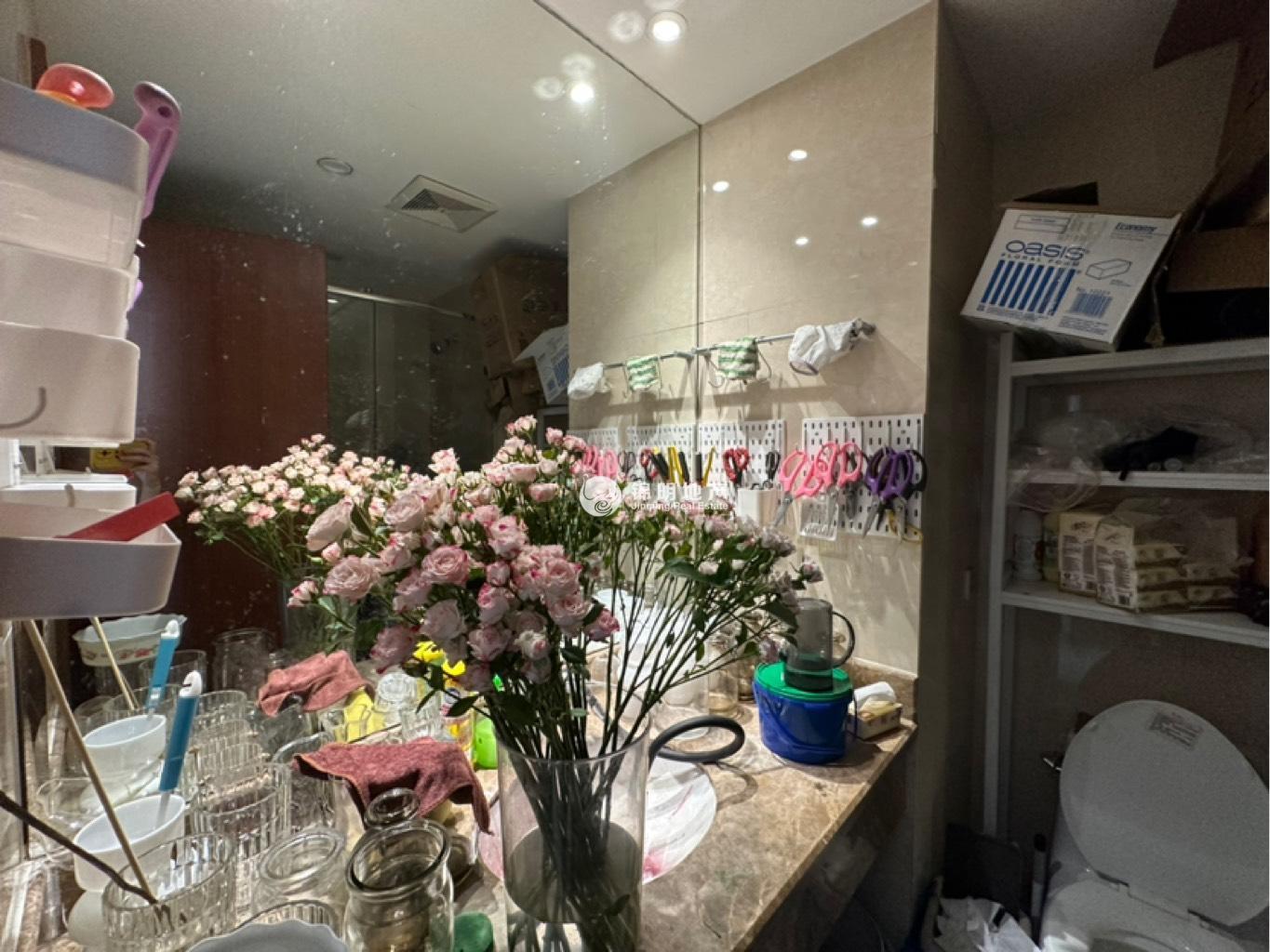 临平路飘鹰世纪大厦48平米写字楼出租