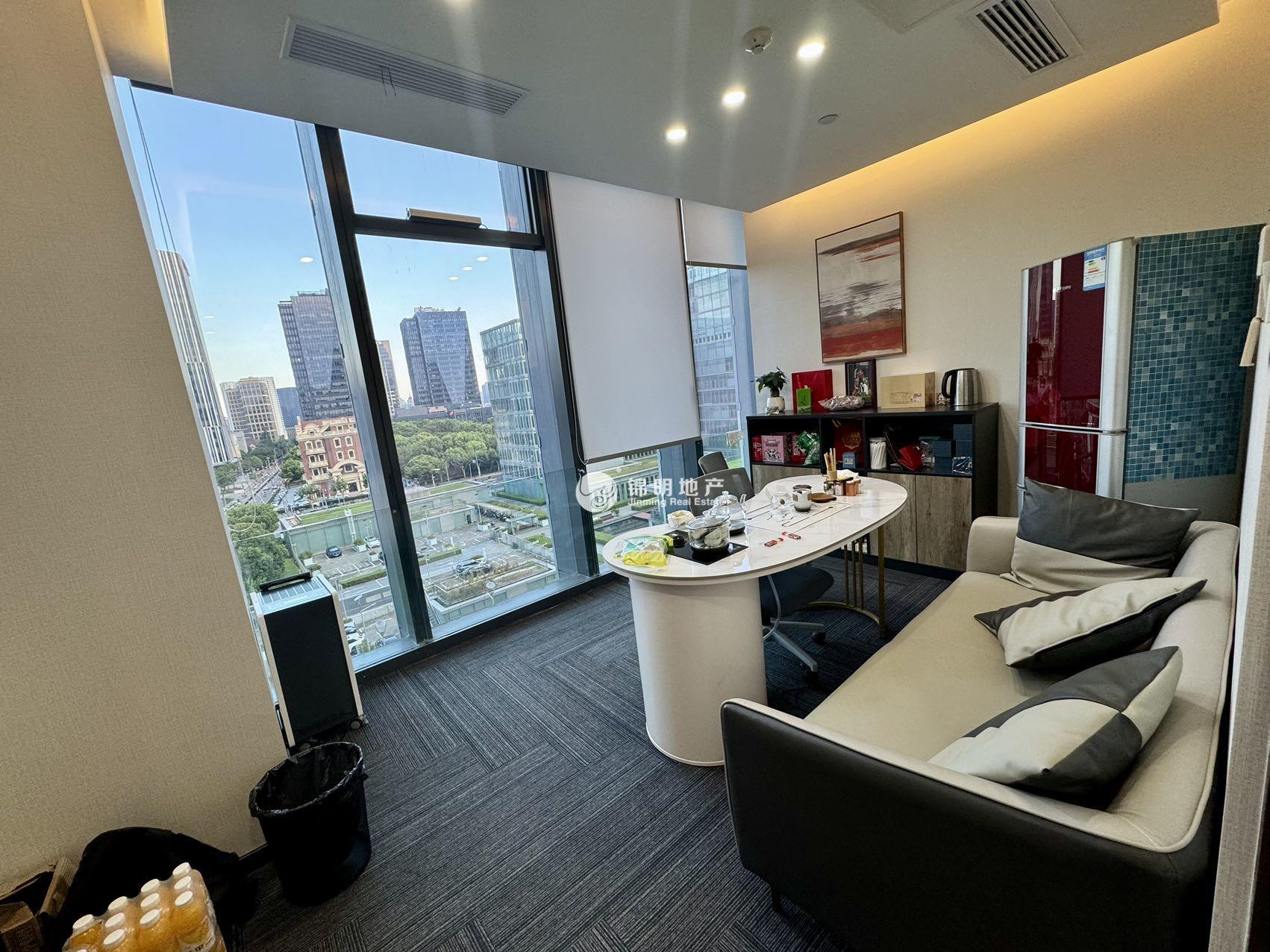 周家嘴路北美广场227平米写字楼出租