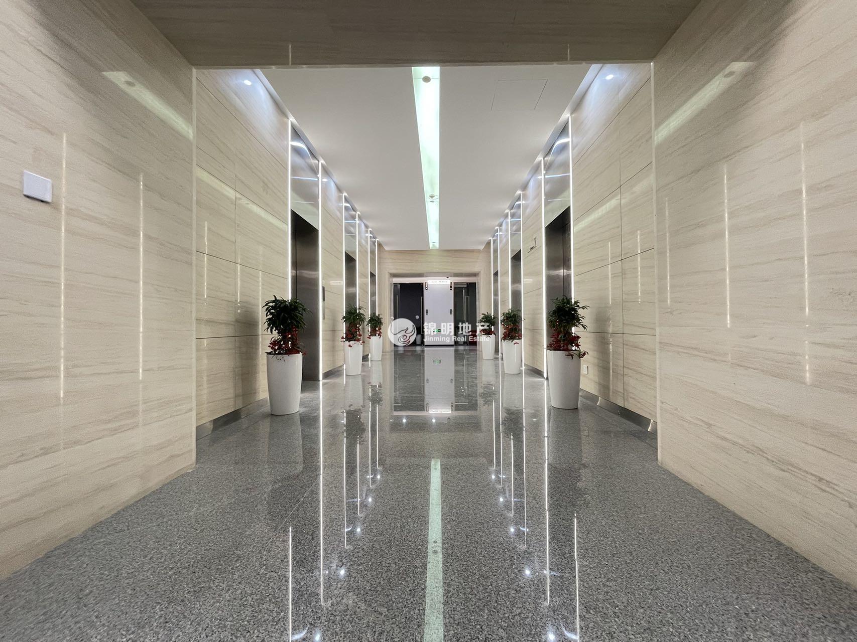 周家嘴路北美广场227平米写字楼出租