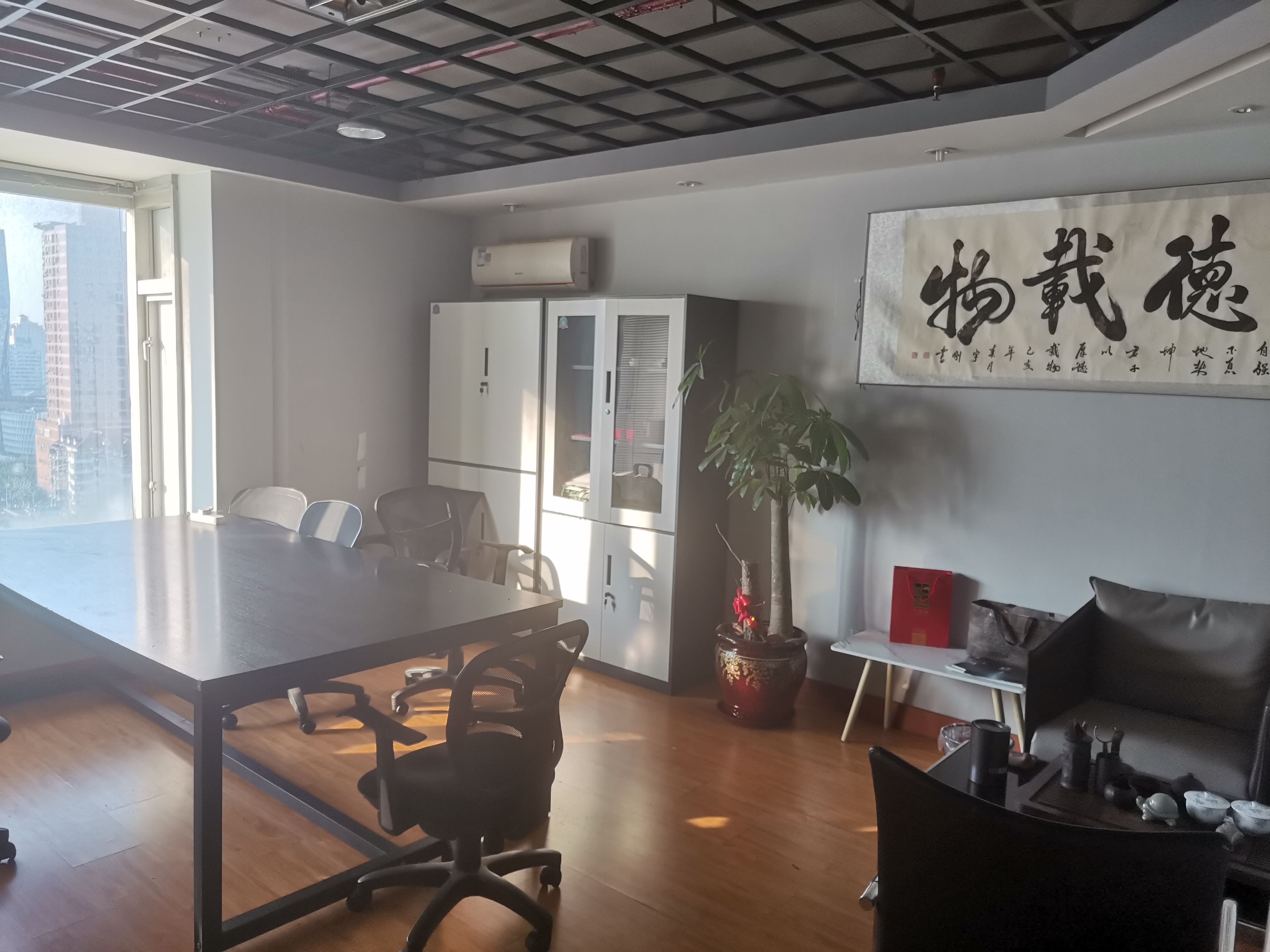 曹杨绿地同创大厦78平米写字楼出租