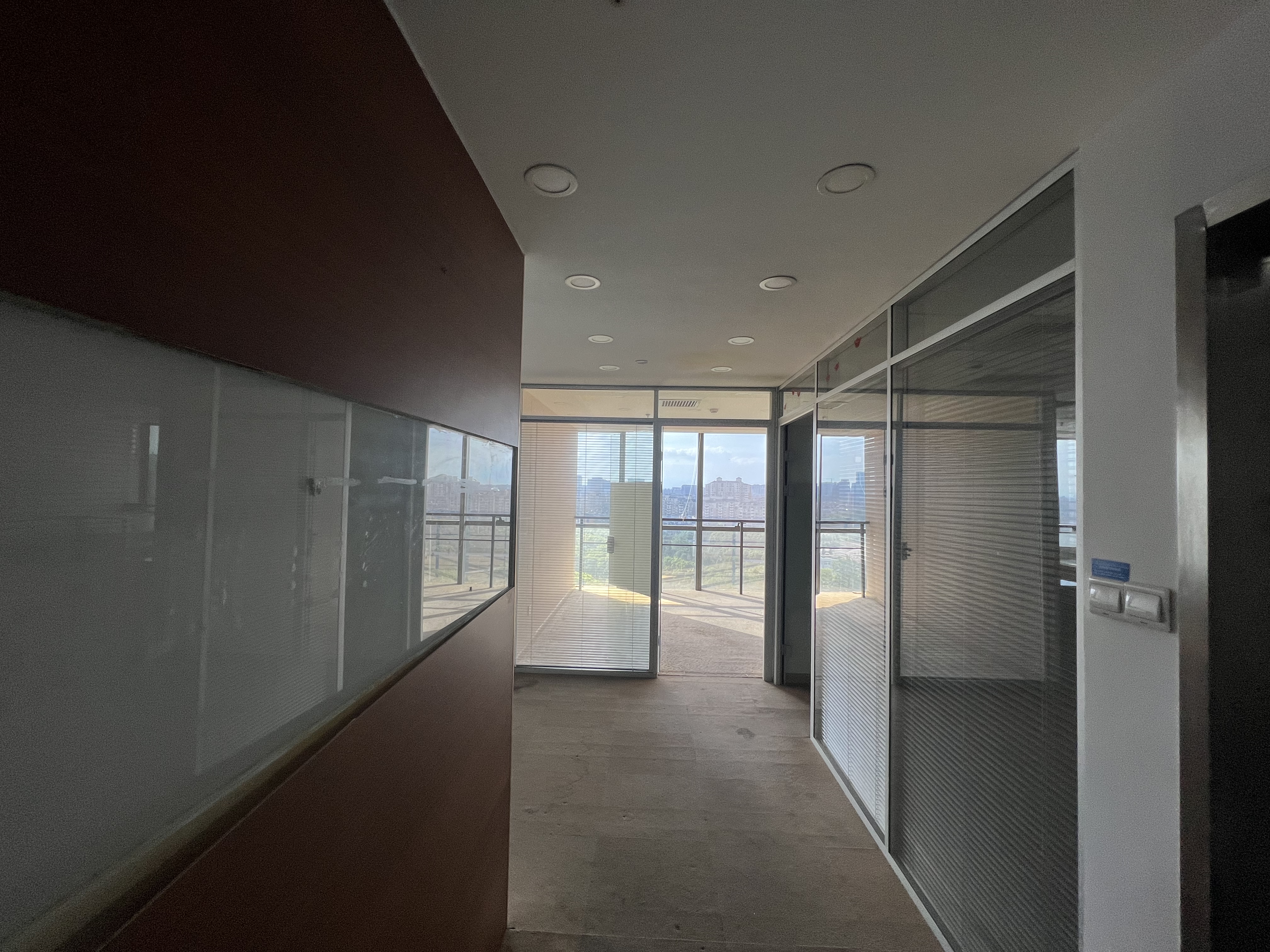 莘庄绿地蓝海103平米写字楼出租