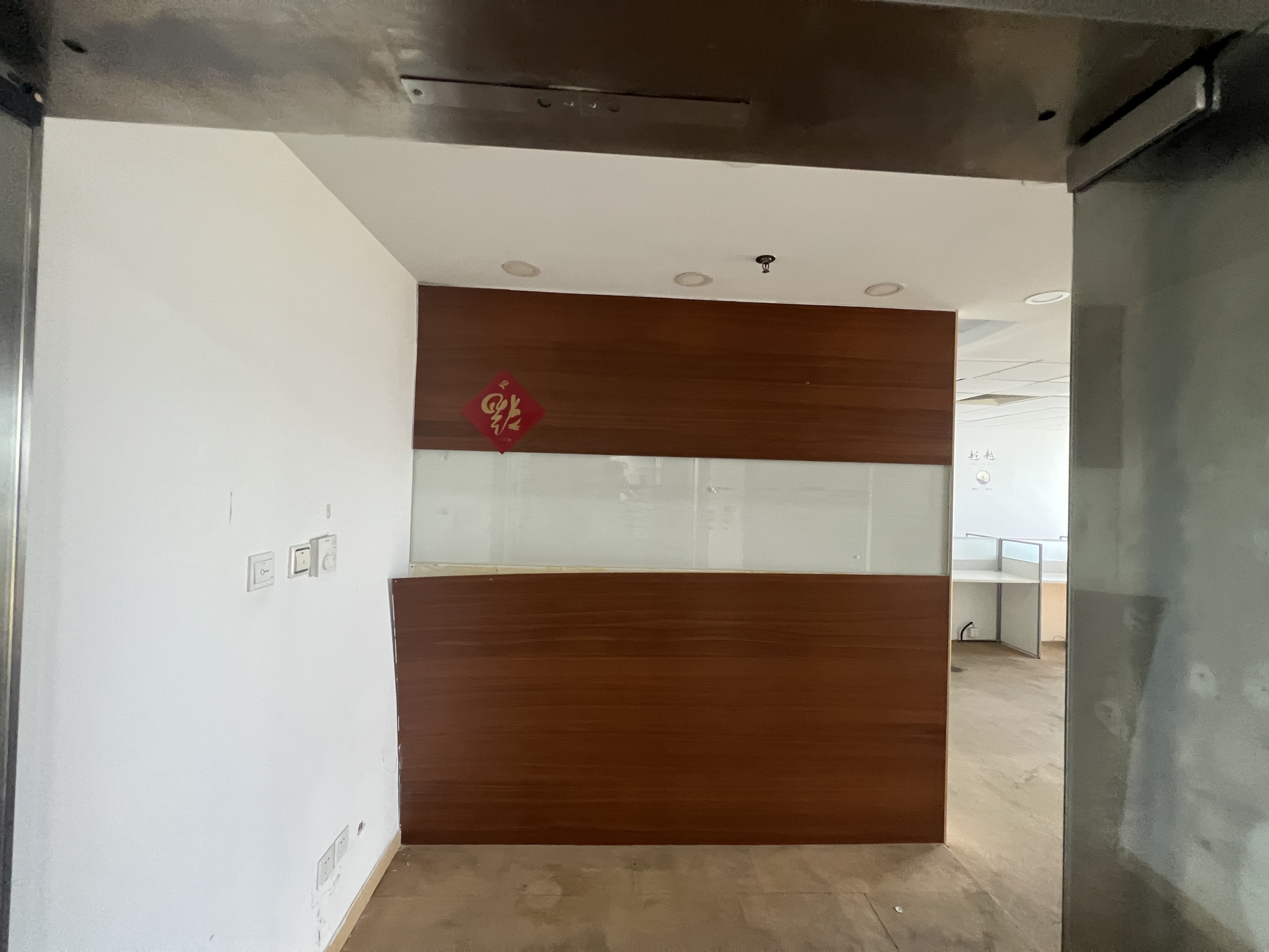 莘庄绿地蓝海103平米写字楼出租