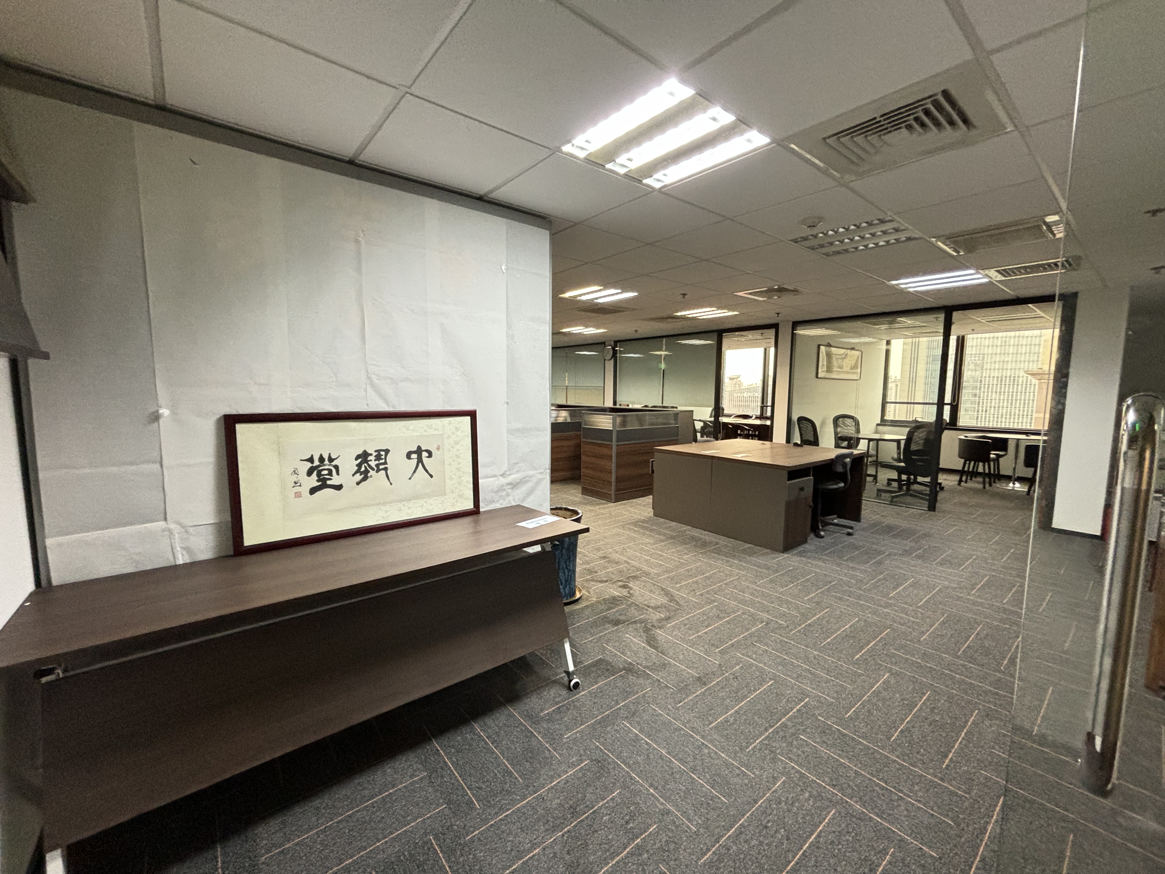 不夜城嘉里不夜城192平米写字楼出租