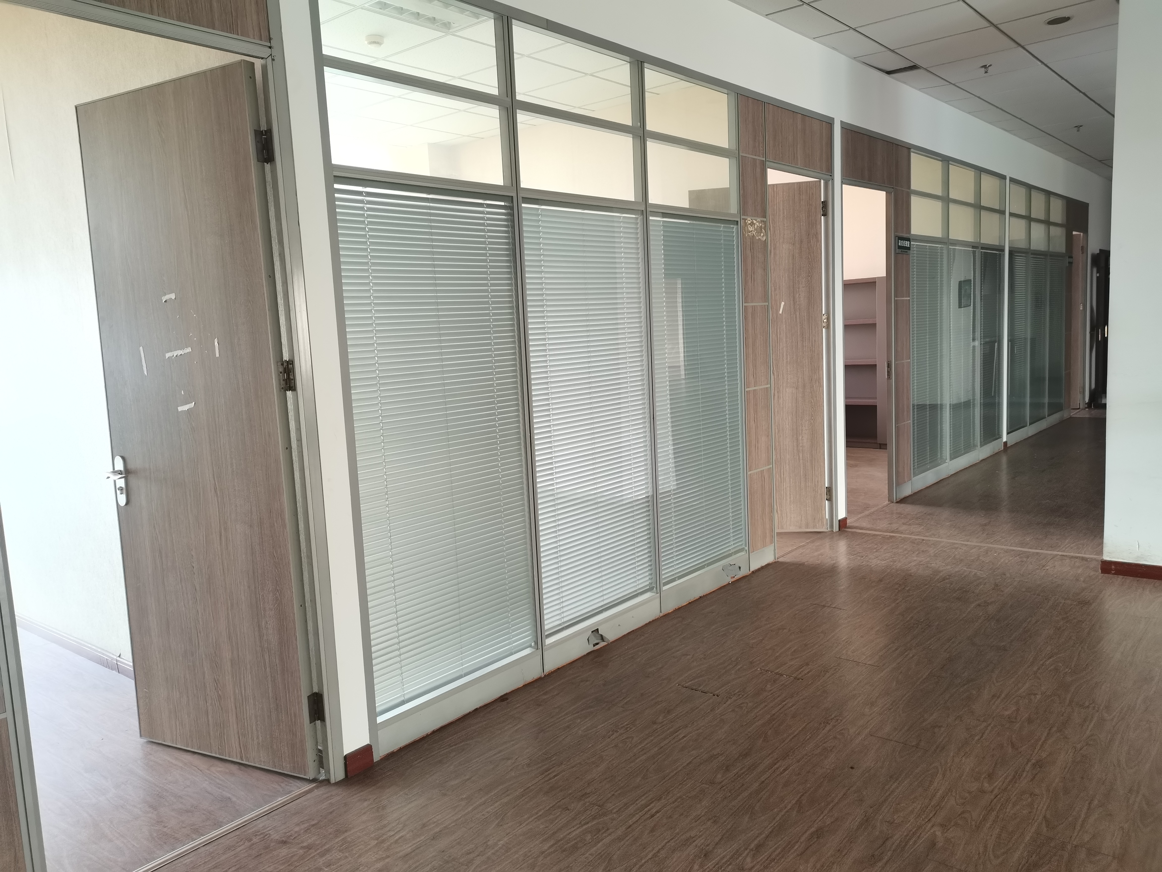 大宁市北高新工业园区754平米写字楼出租