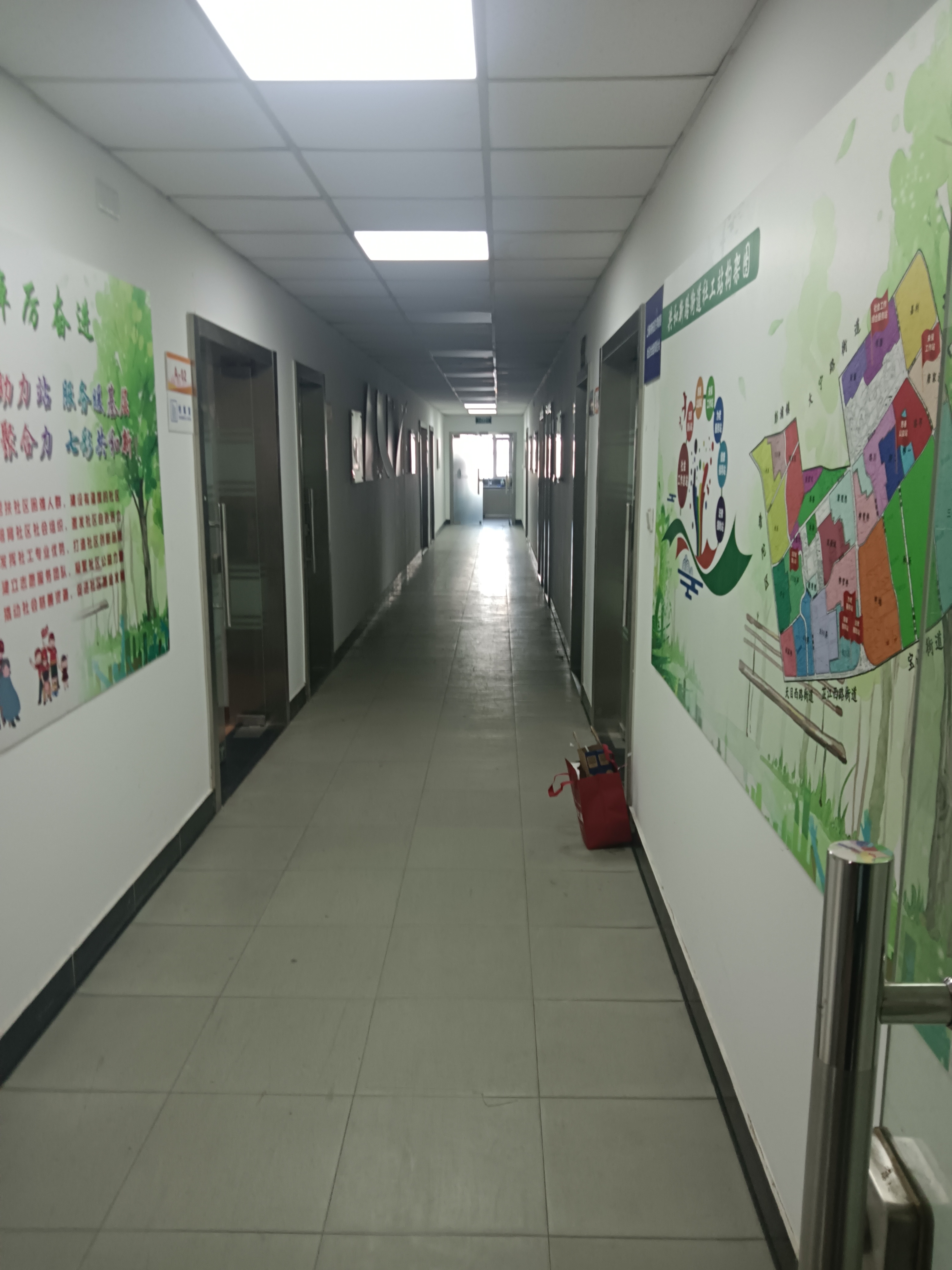 闸北公园锦灏佳园3694平米写字楼出售