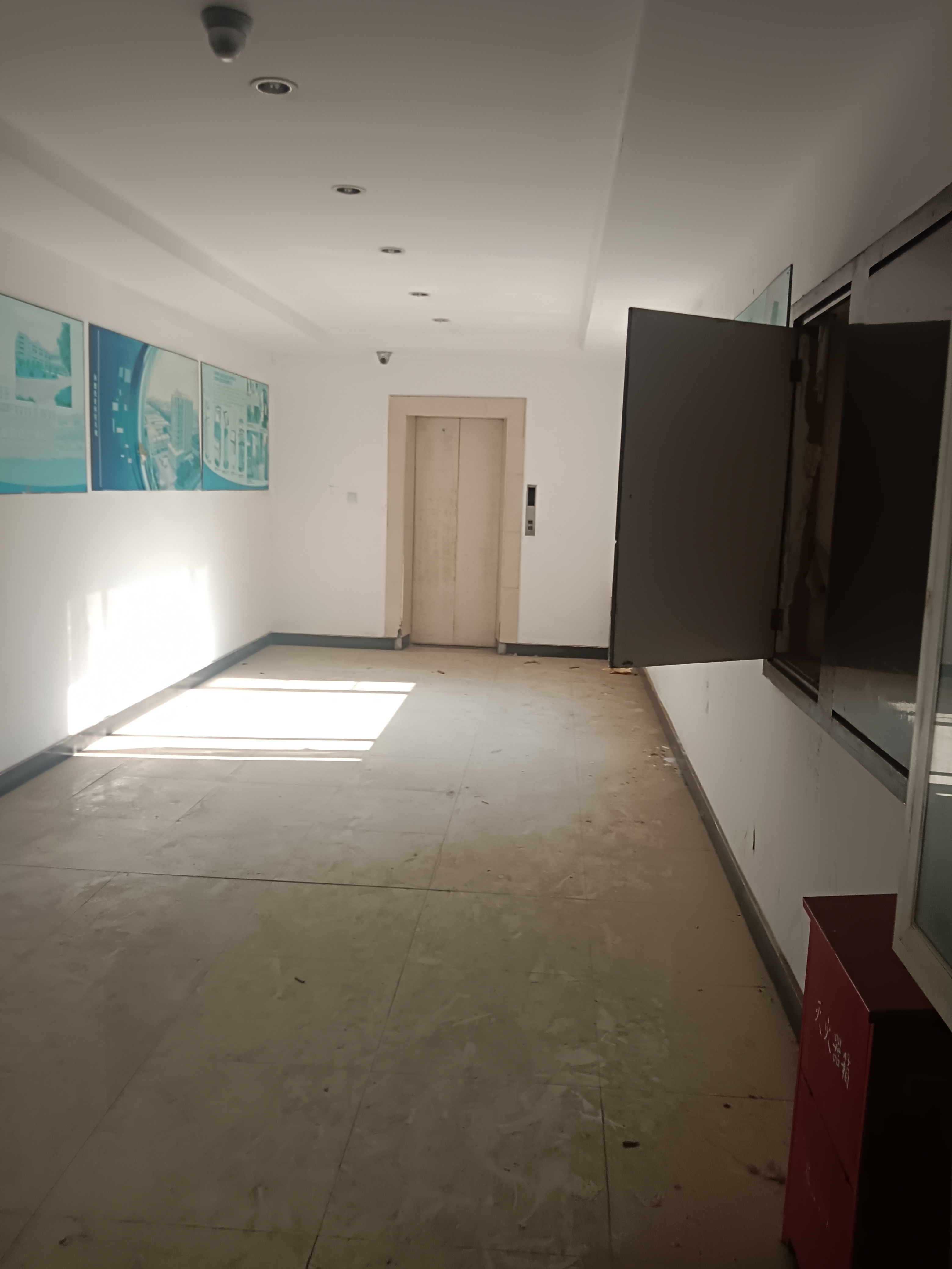 闸北公园锦灏佳园3694平米写字楼出售