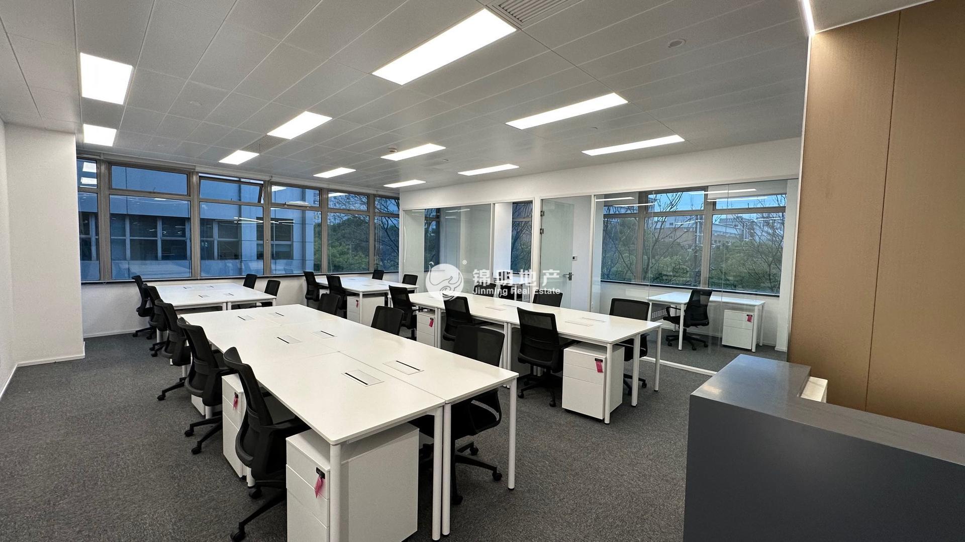 漕河泾漕河泾光启园189平米写字楼出租