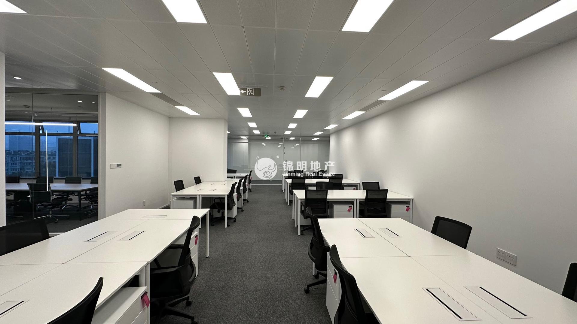 漕河泾漕河泾光启园458平米写字楼出租