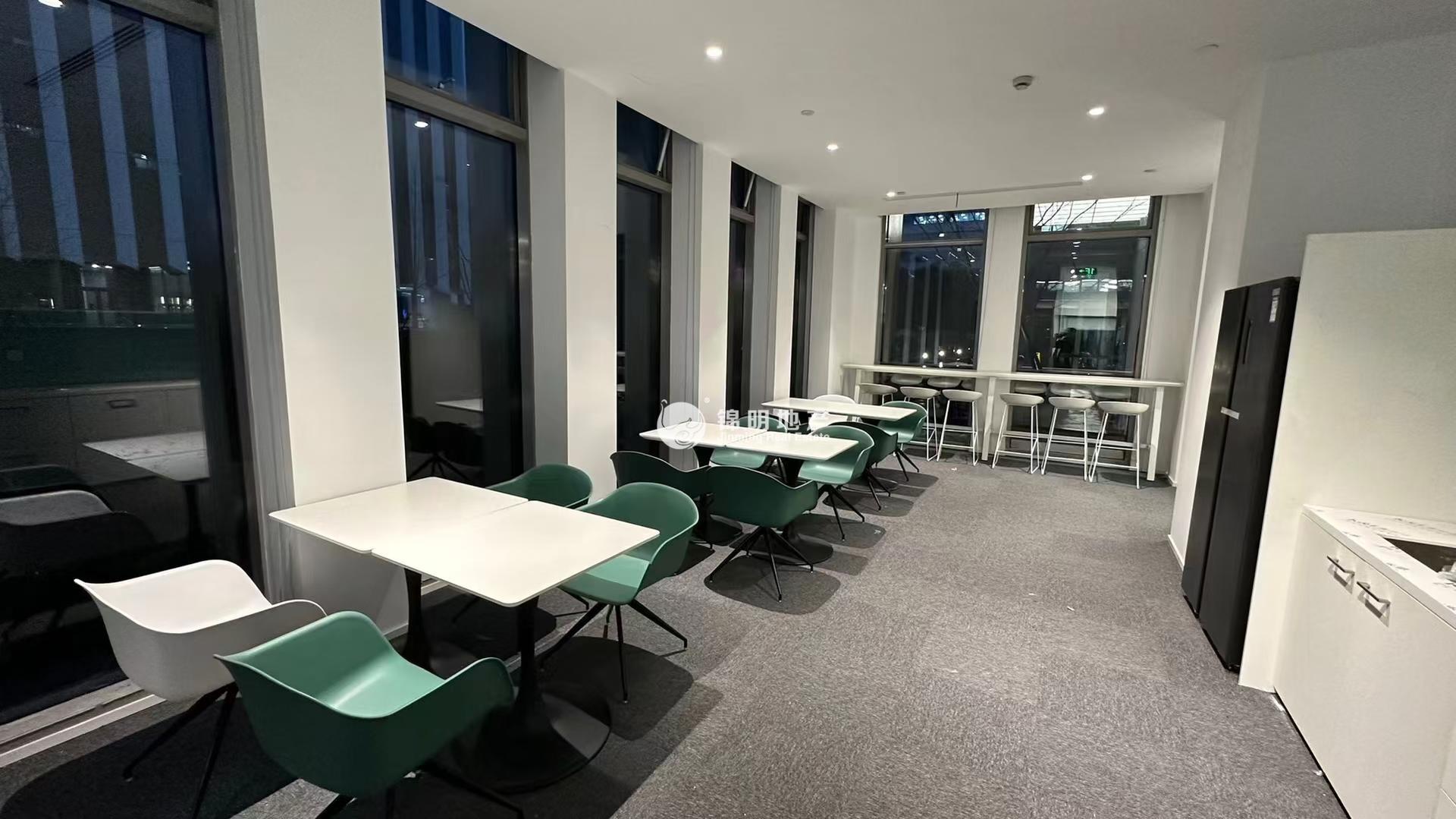 漕河泾漕河泾光启园1736平米写字楼出租