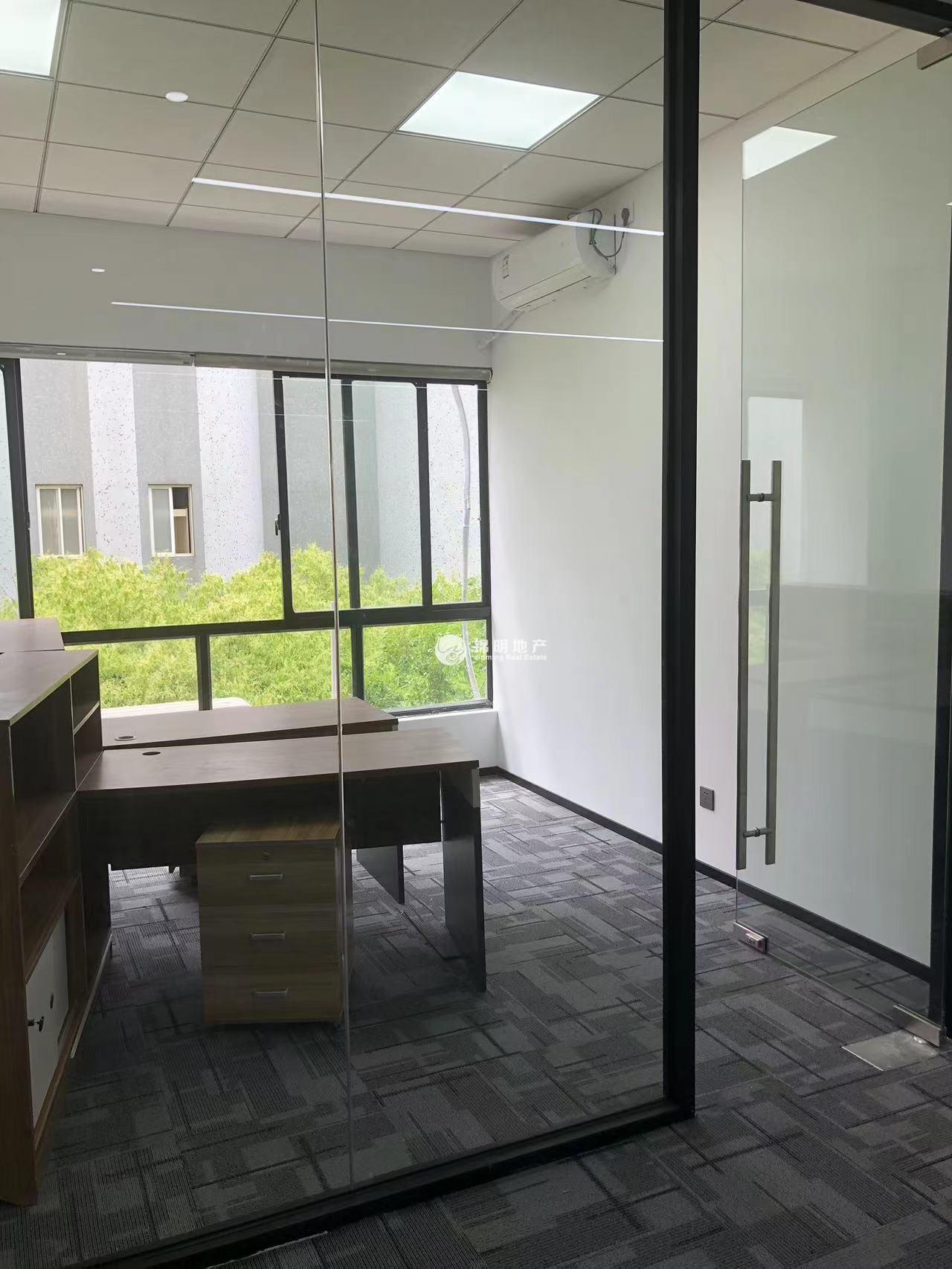 漕河泾漕河泾桂果园312平米写字楼出租