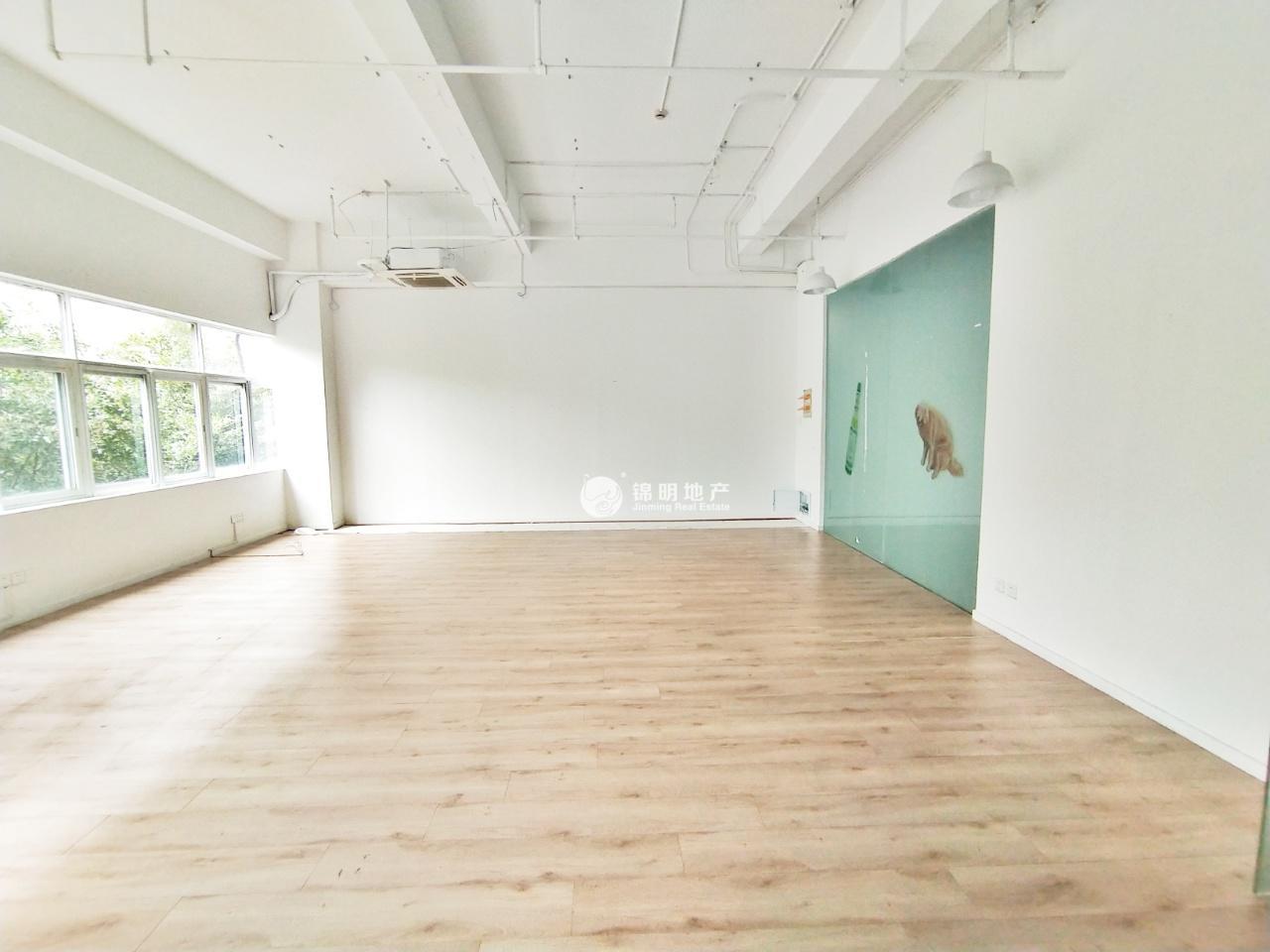 漕河泾漕河泾虹钦园154平米写字楼出租