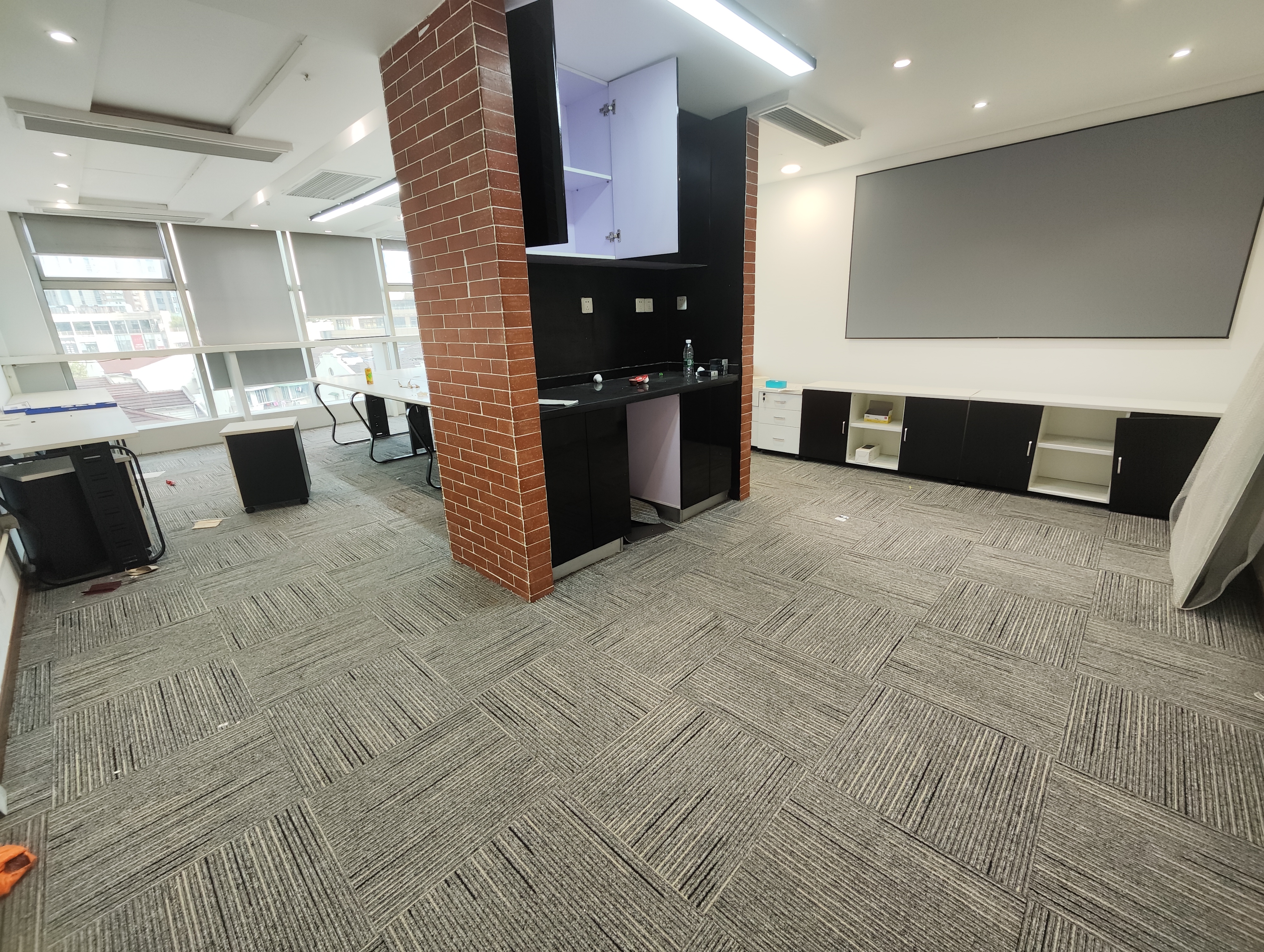 打浦桥瑞金花园商务楼63平米写字楼出租