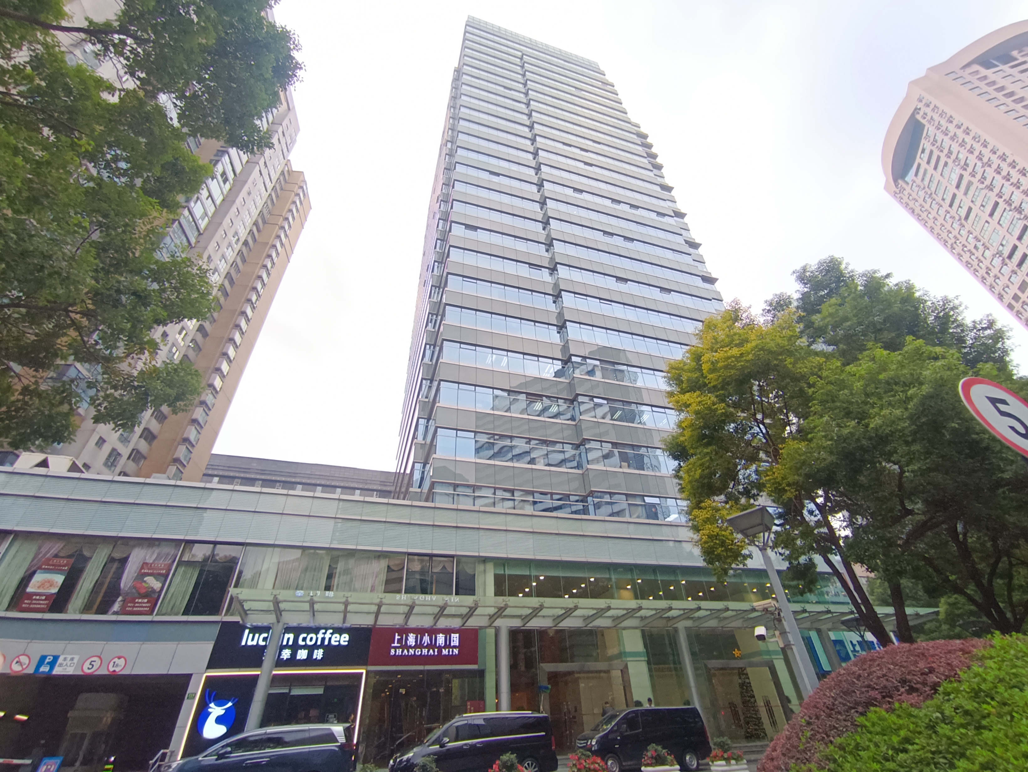 不夜城企业广场66平米写字楼出租