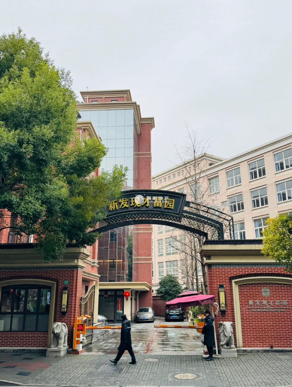 中山公园新发现才富园141平米写字楼出租