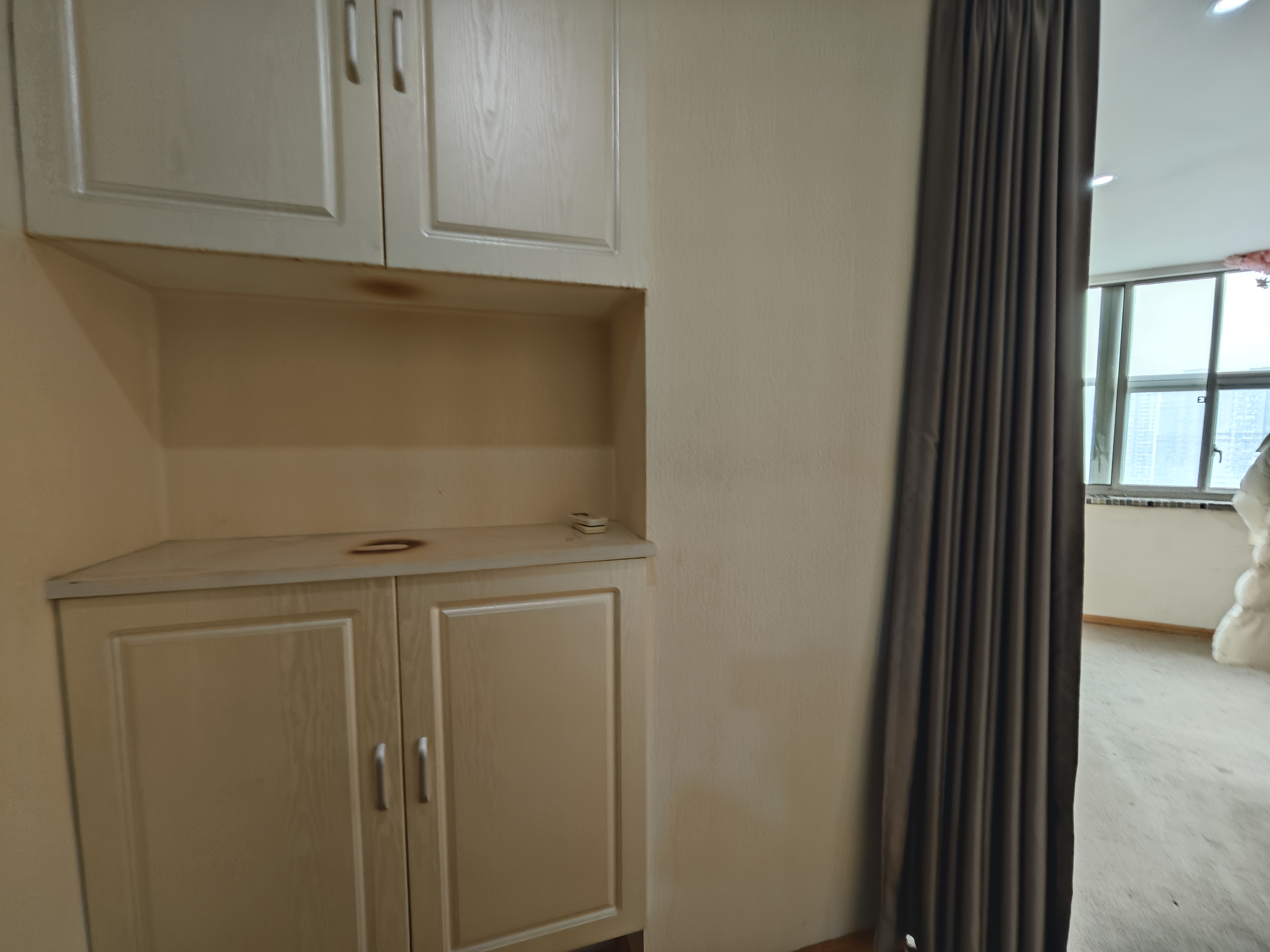 曹杨绿洲广场60平米写字楼出租