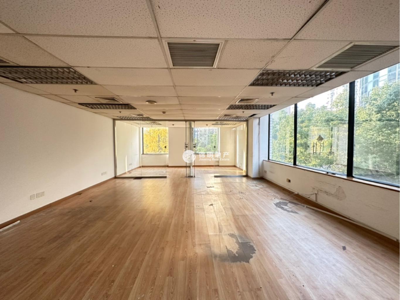 临平路上海商贸大厦85平米写字楼出租