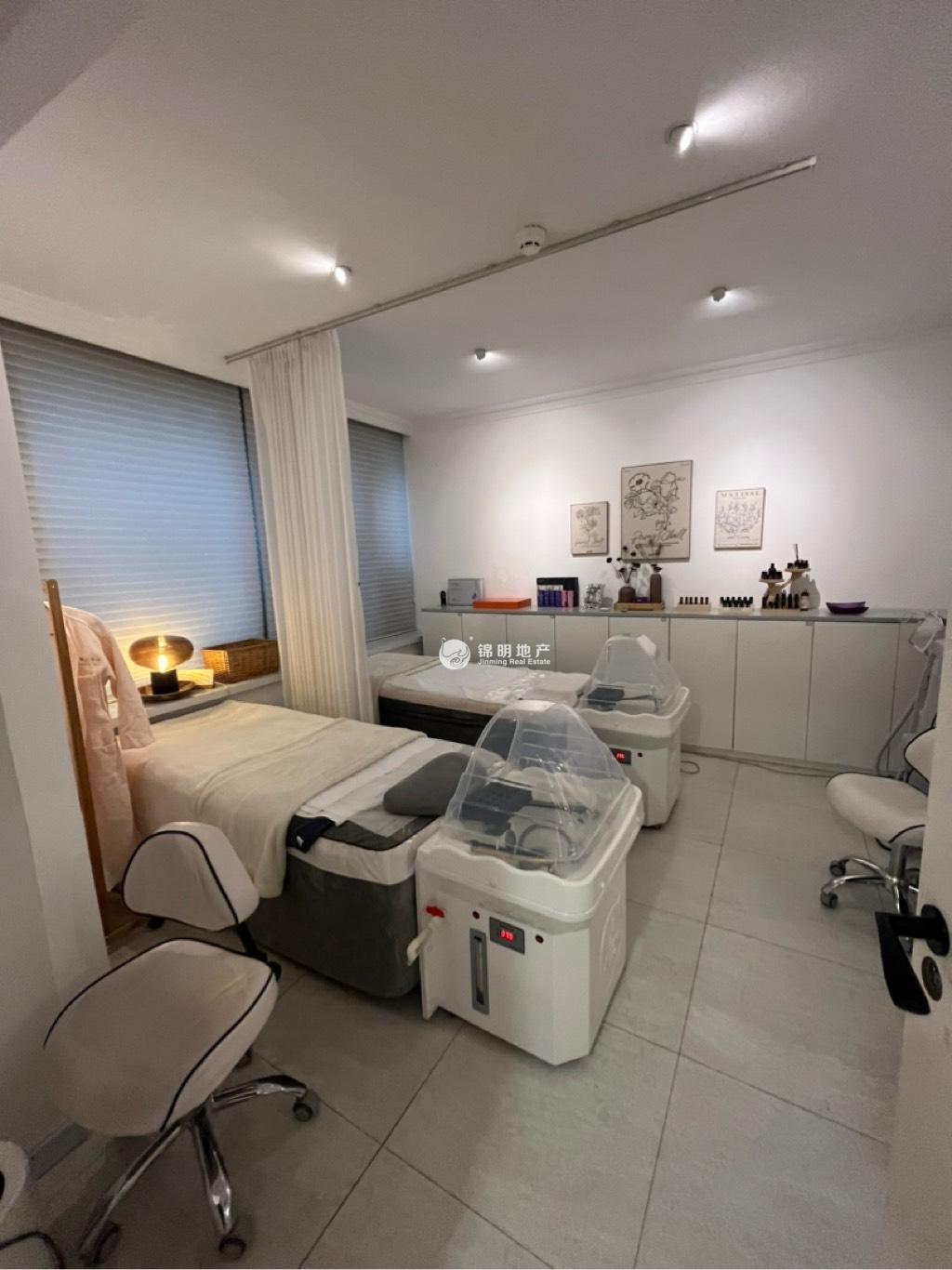 打浦桥金玉兰广场149平米写字楼出租