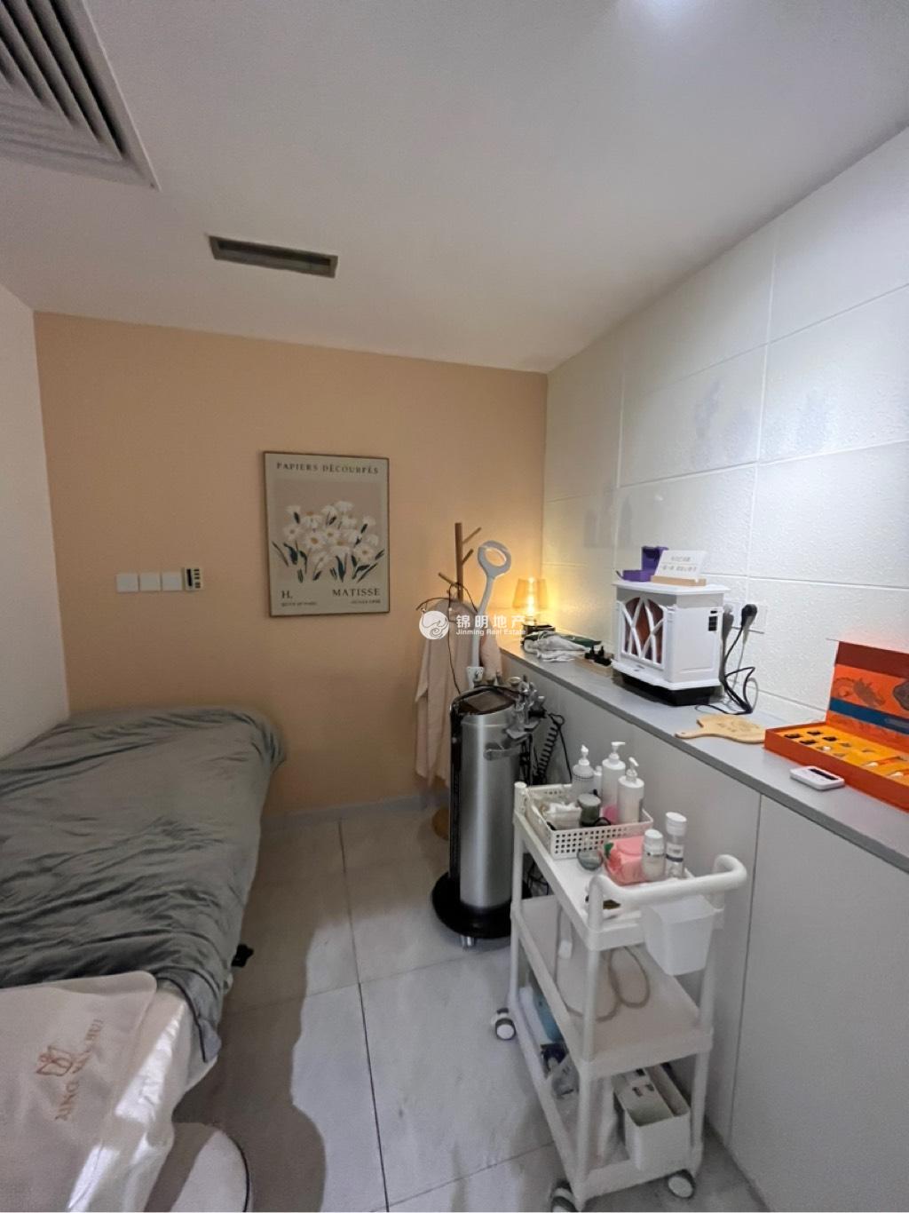 打浦桥金玉兰广场149平米写字楼出租