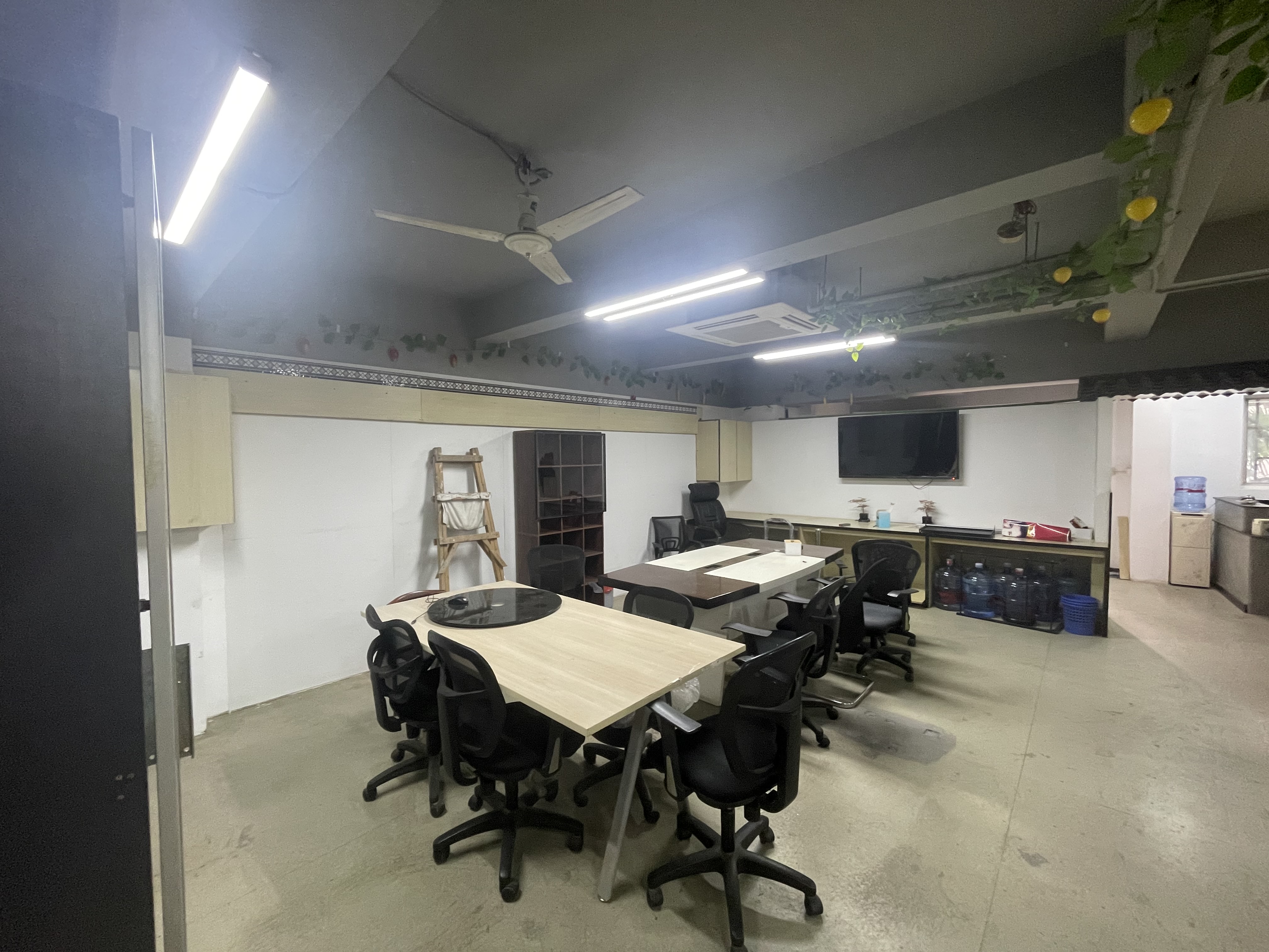 上海南站泰成商务楼136平米写字楼出租