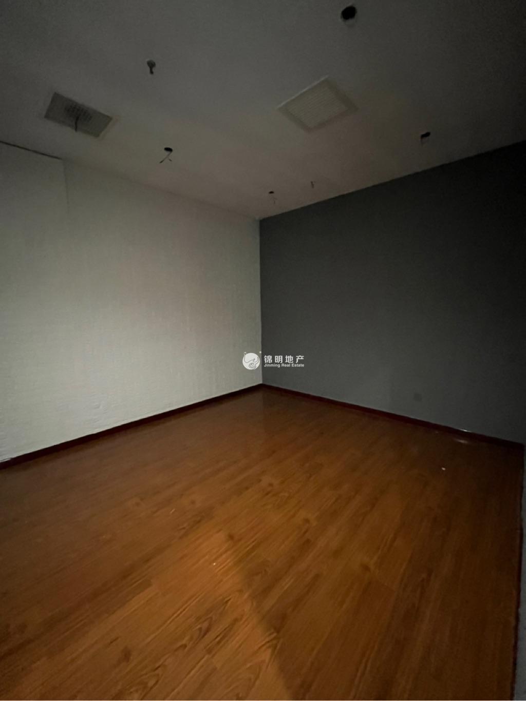 人民广场港泰广场225平米写字楼出租