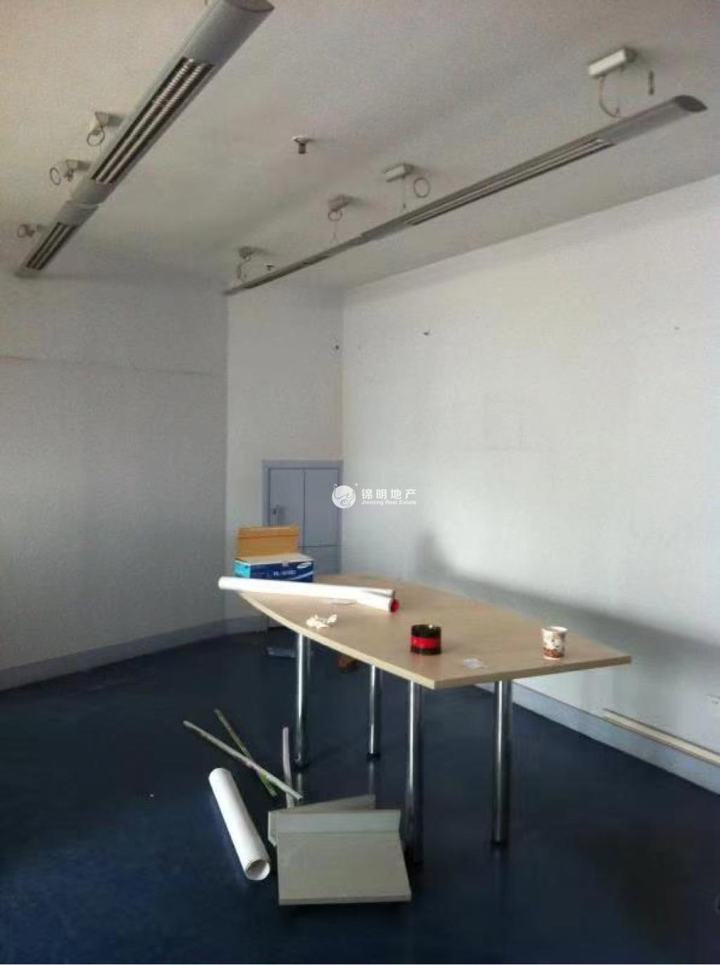 天山捷运大厦136平米写字楼出售