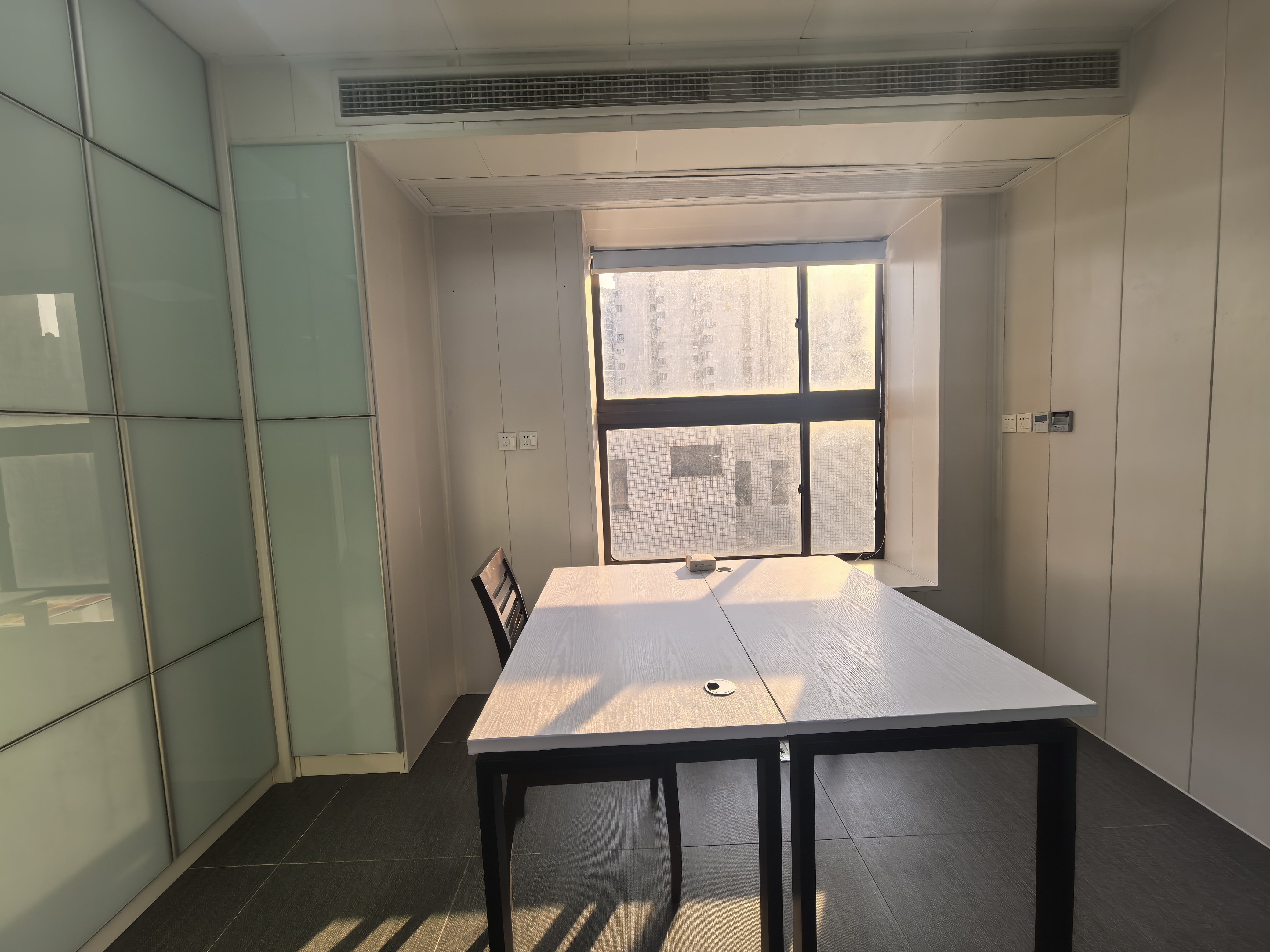 曹杨中联大厦57平米写字楼出租