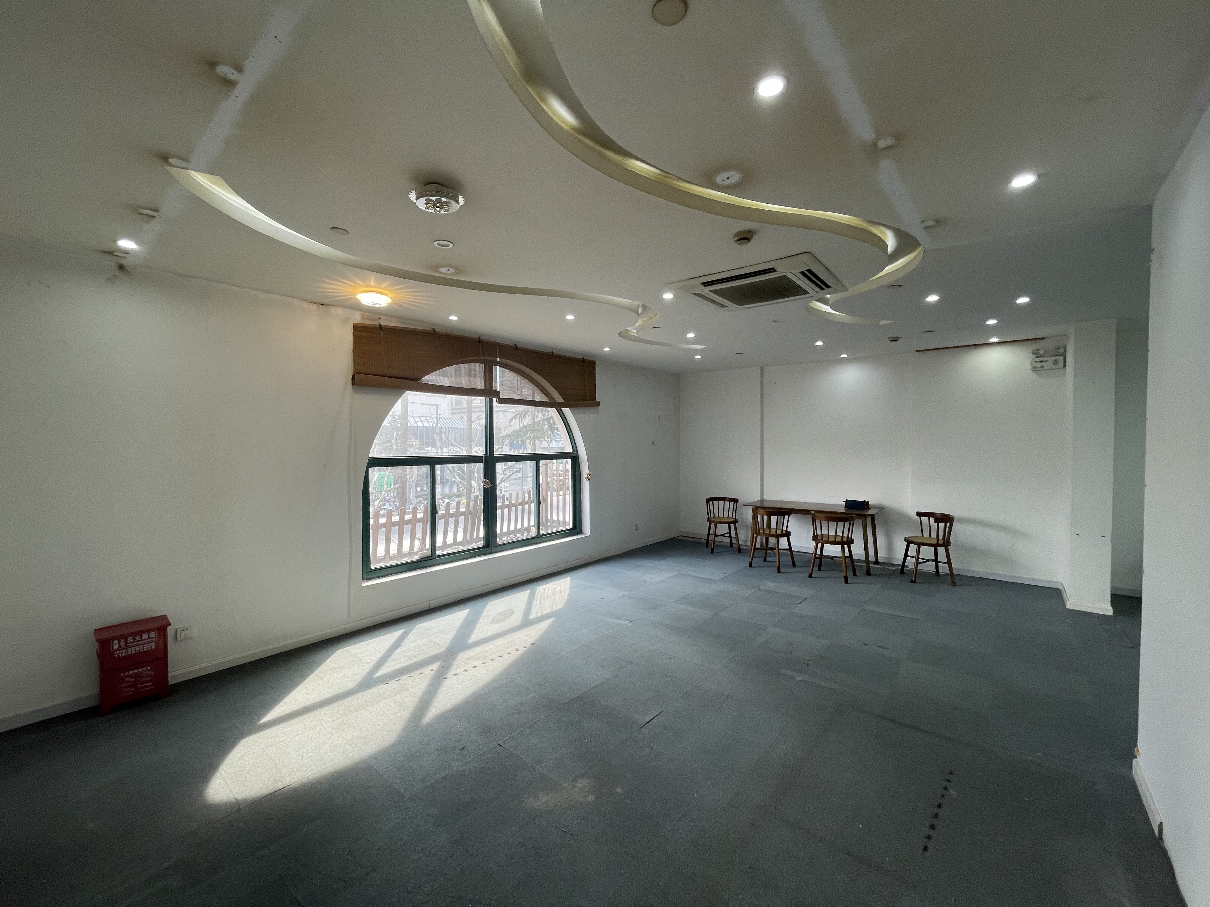康健科华公寓120平米写字楼出租