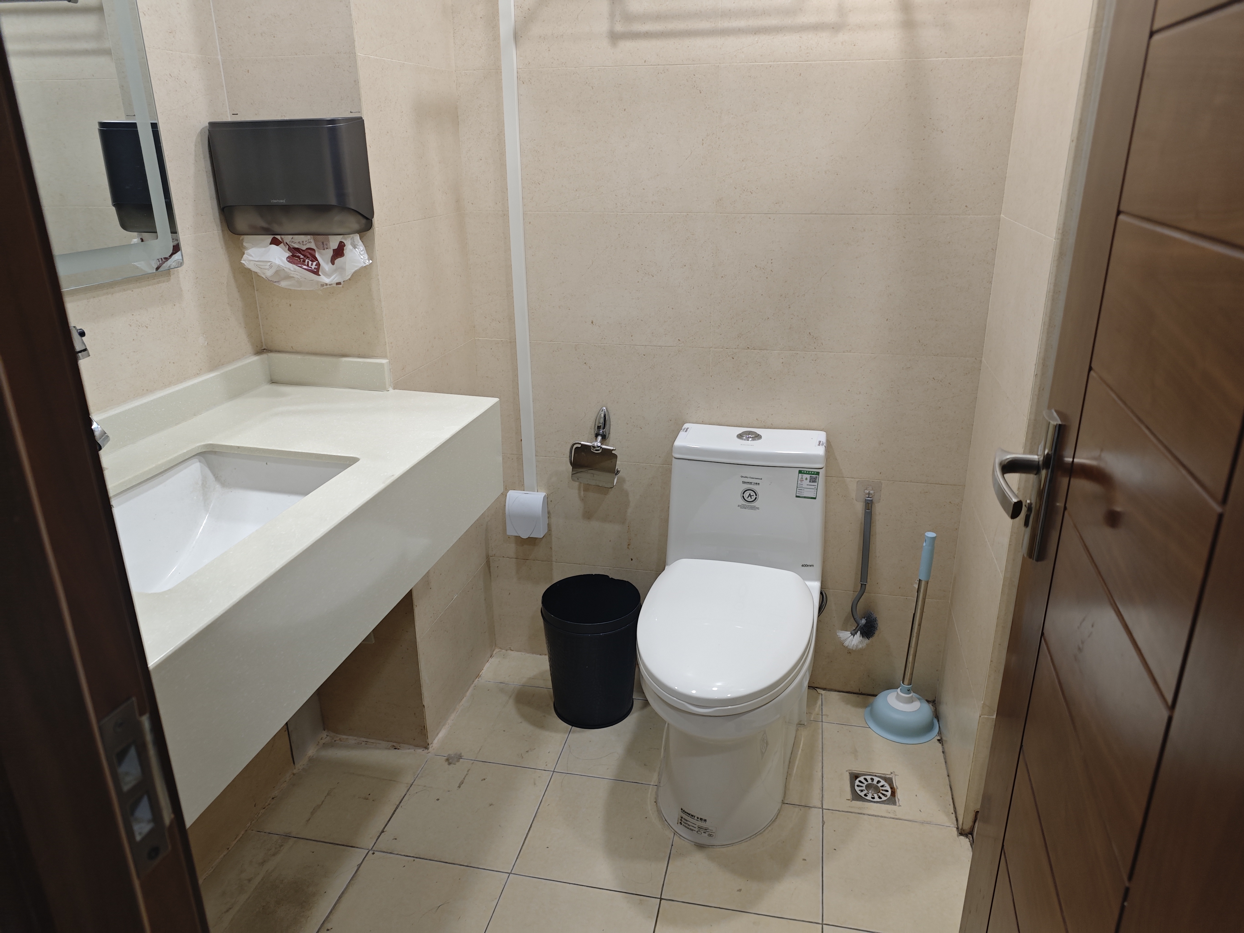 鲁迅公园嘉和国际大厦74平米写字楼出租