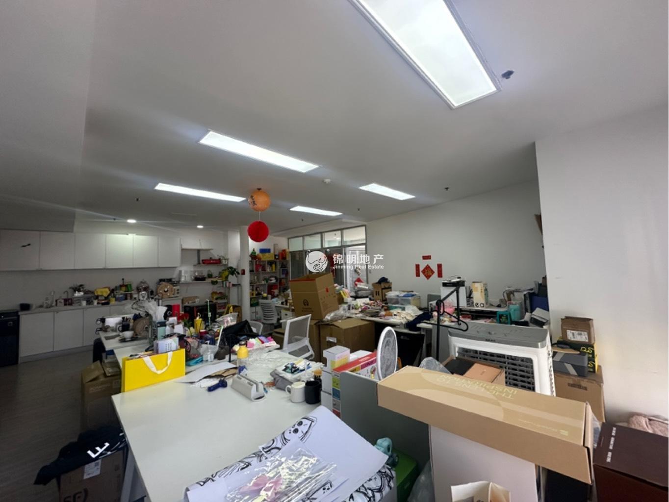 不夜城上海现代交通商务大厦208平米写字楼出租