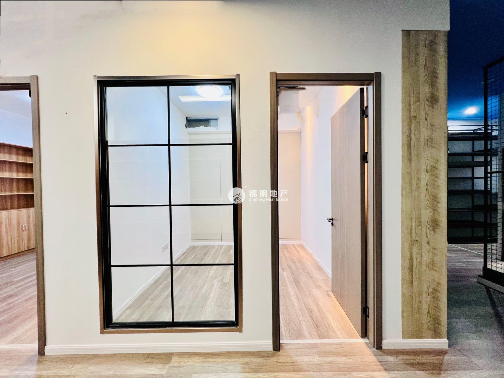 德必运动LOFT二期Y街区220平米写字楼出租