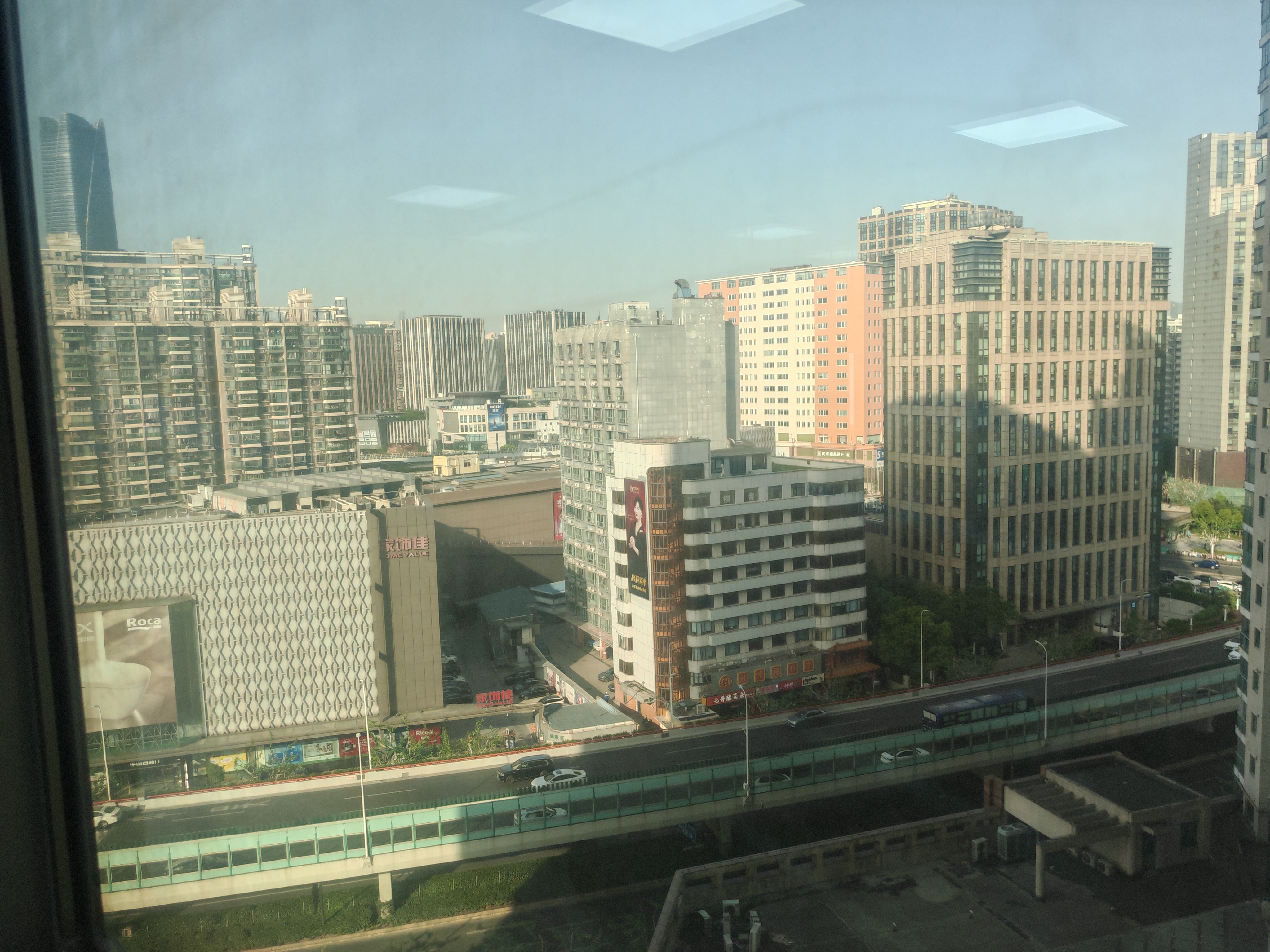 徐家汇兆丰环球大厦97平米写字楼出租