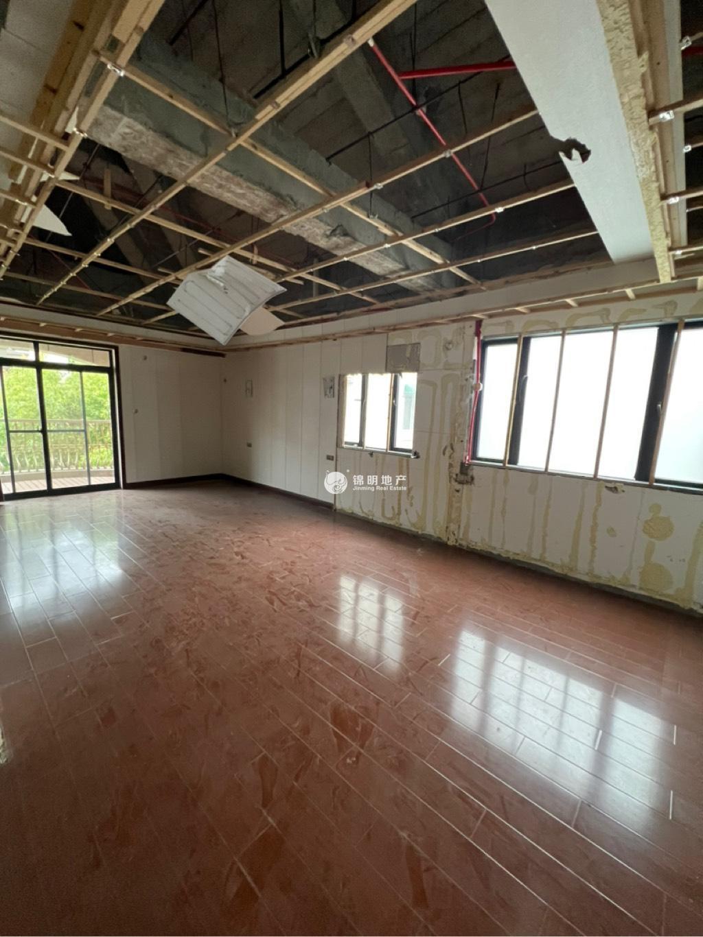 中山公园定西路1235弄小区638平米写字楼出租
