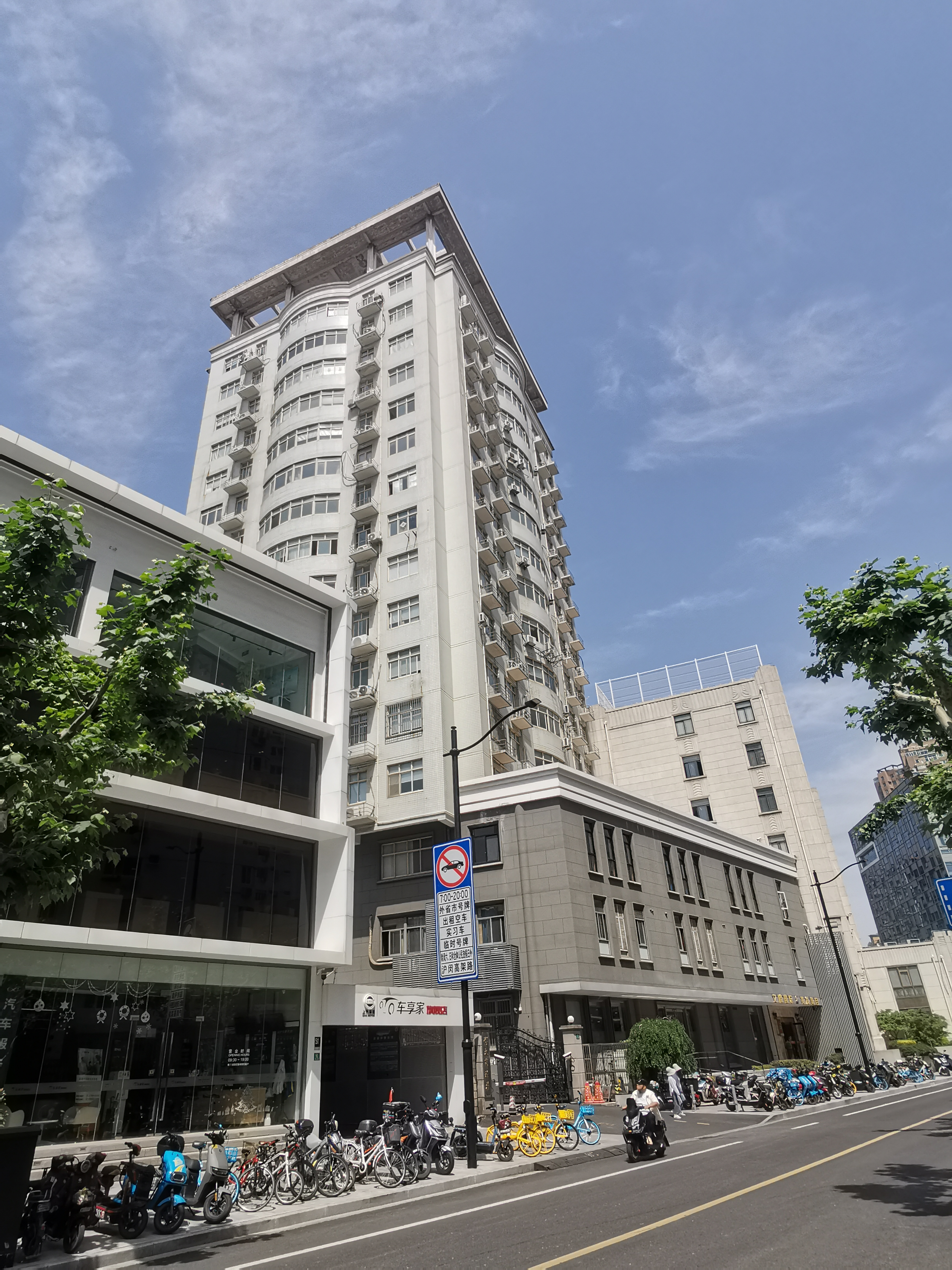 徐家汇博大商务楼67平米写字楼出租