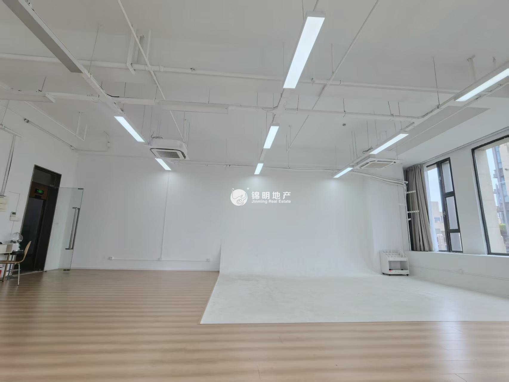 新江湾城绿地双创中心150平米写字楼出租