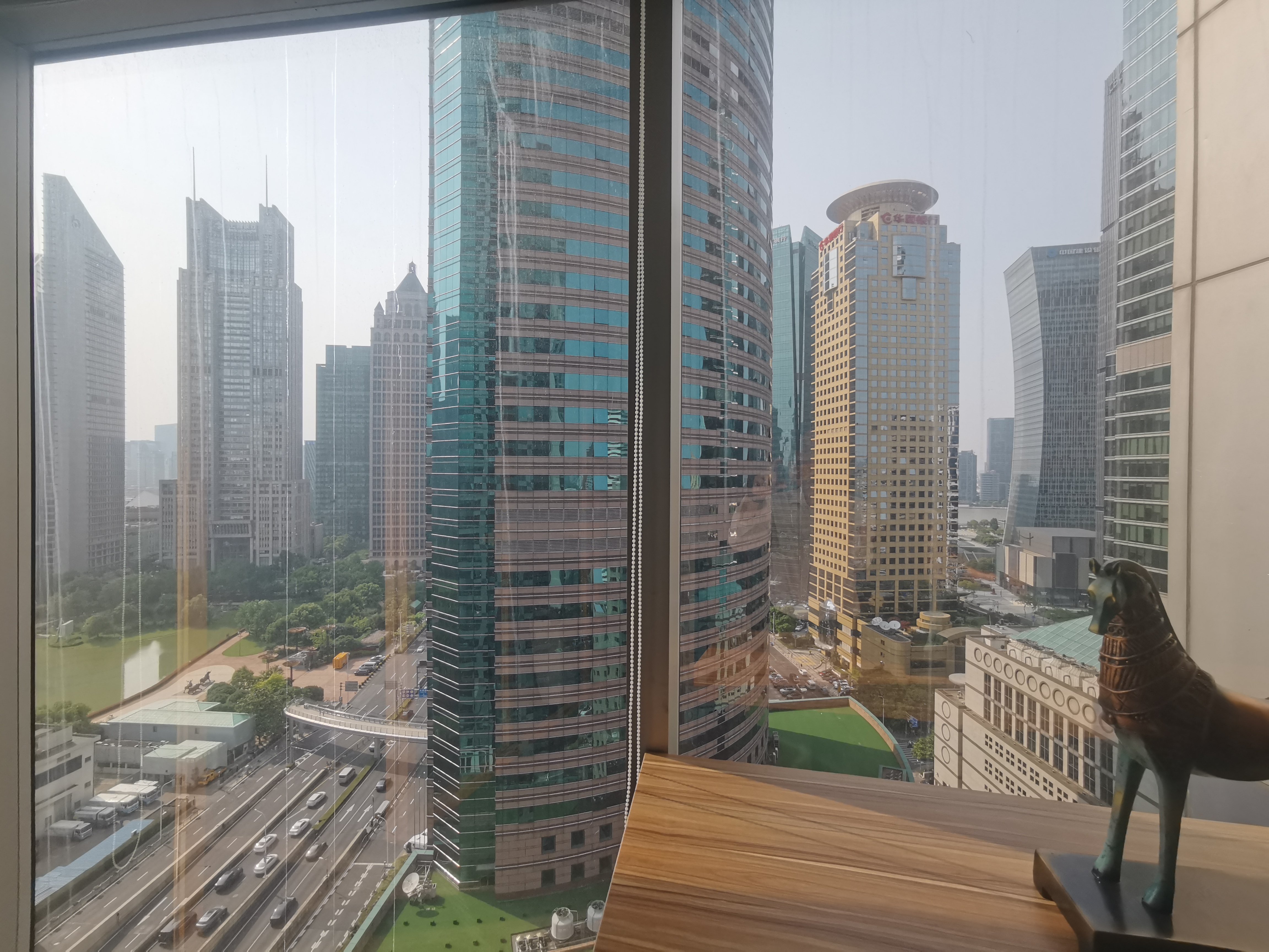 陆家嘴招商局大厦81平米写字楼出租