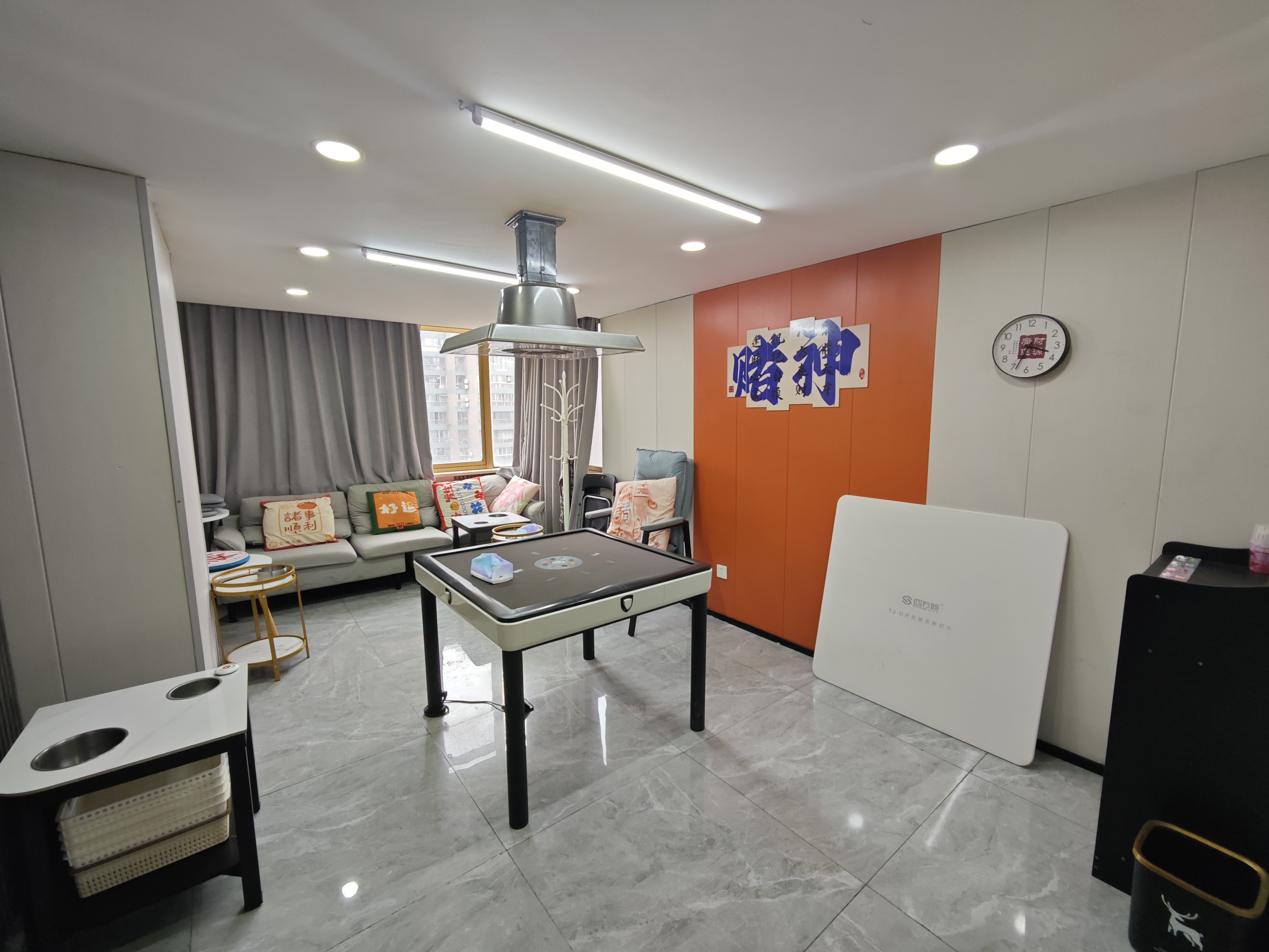 长寿路富丽大厦240平米写字楼出租
