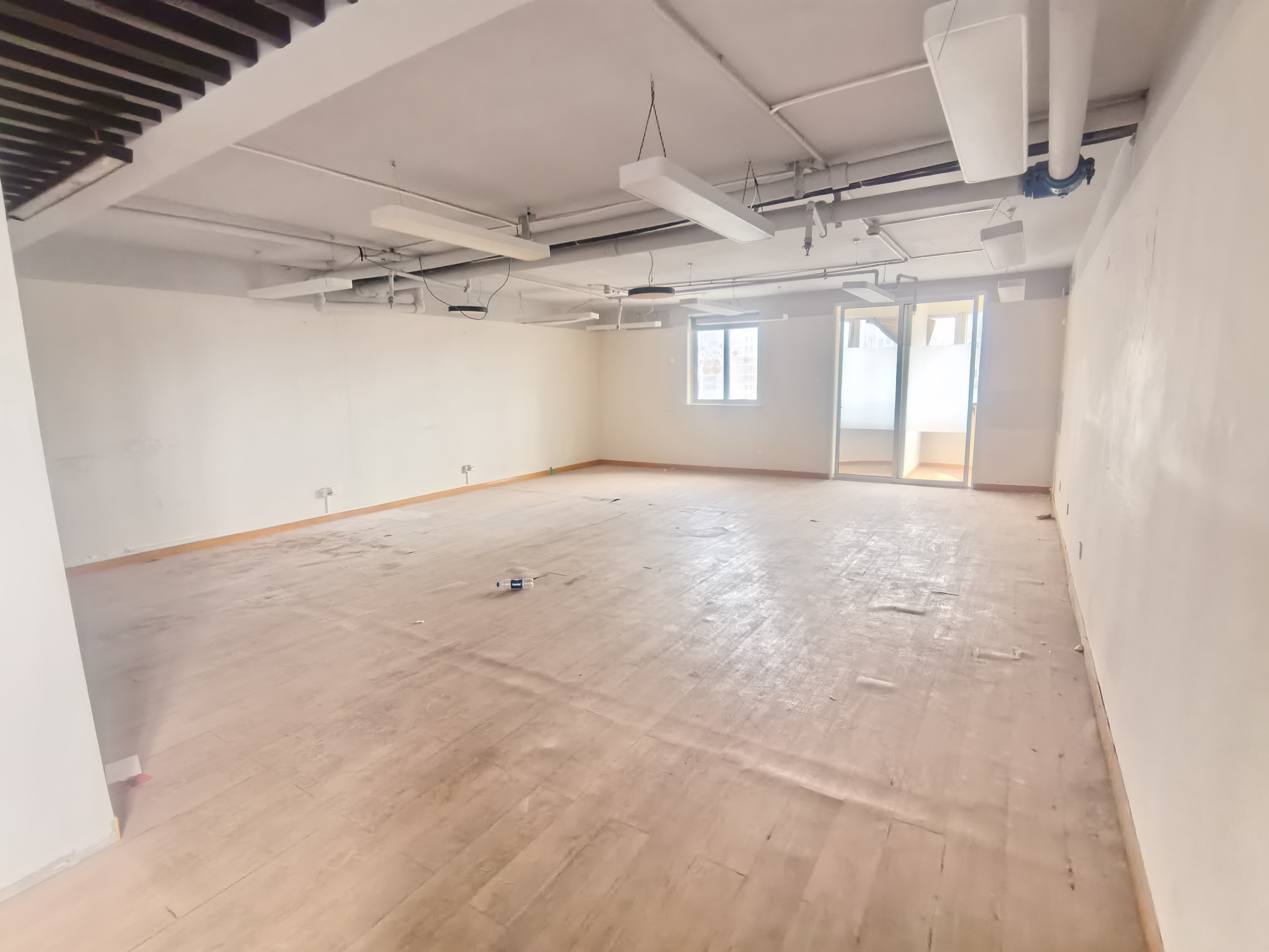 古北万科广场160平米写字楼出租