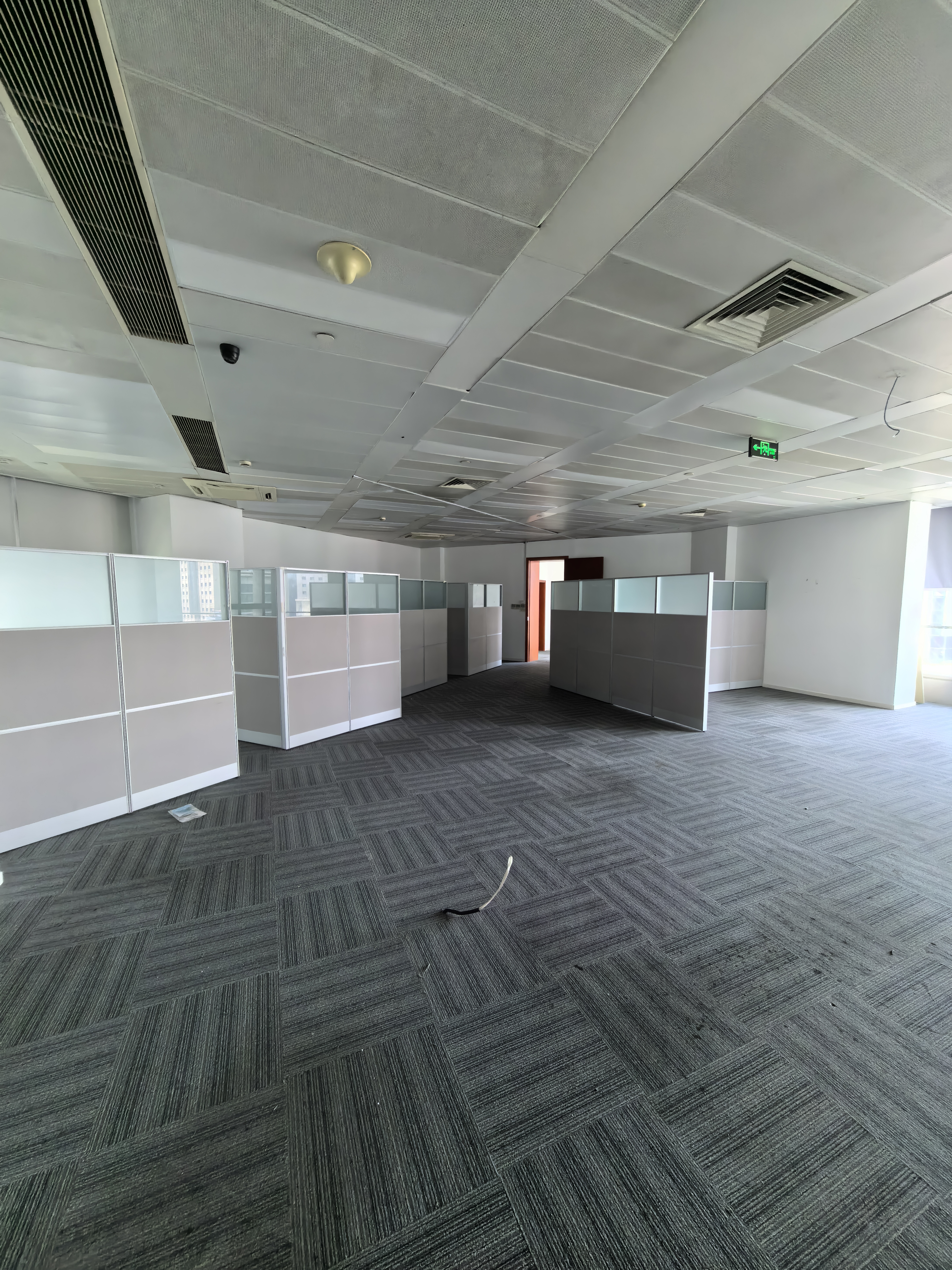 陆家嘴鄂尔多斯国际大厦230平米写字楼出租