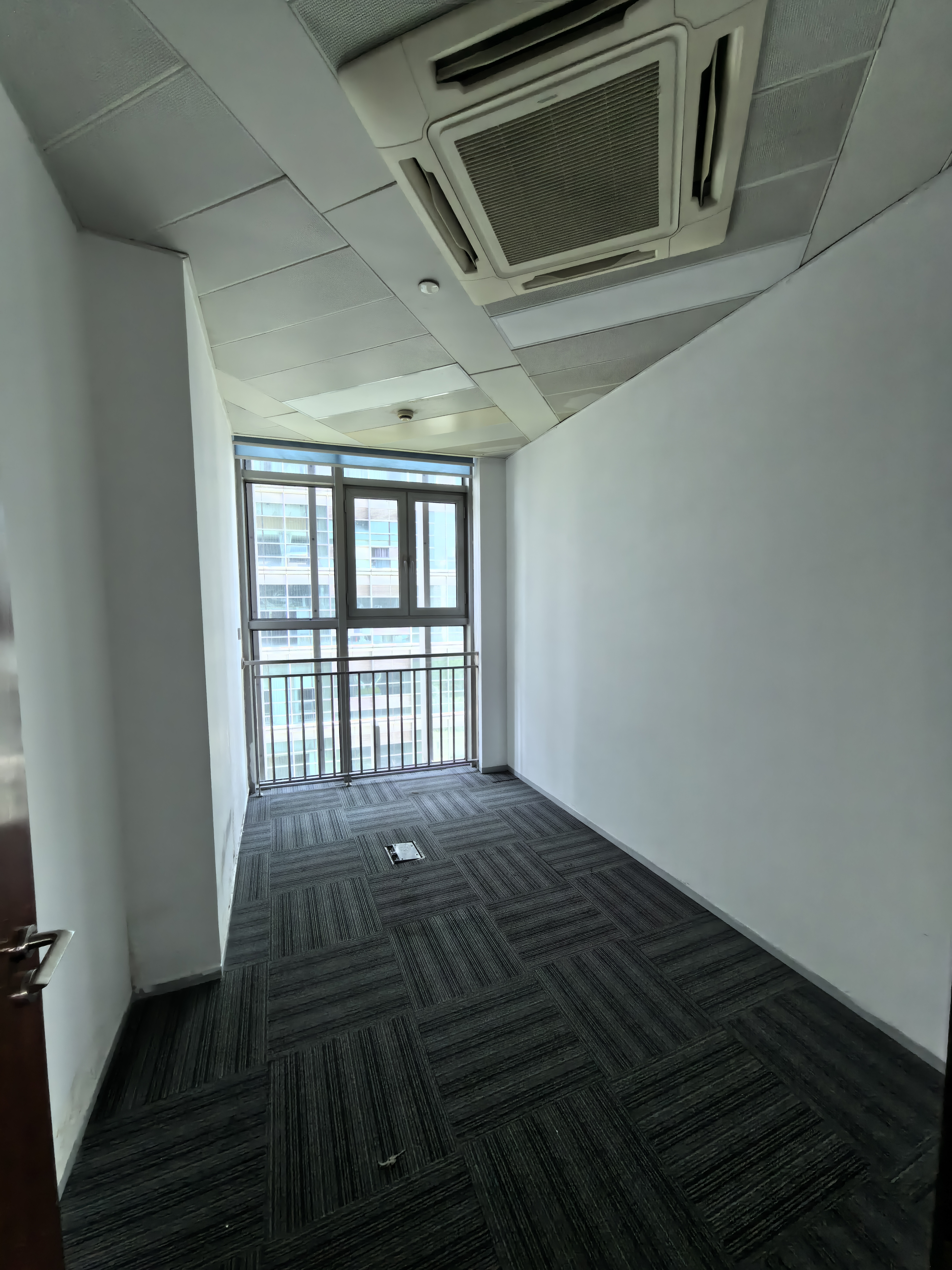 陆家嘴鄂尔多斯国际大厦230平米写字楼出租