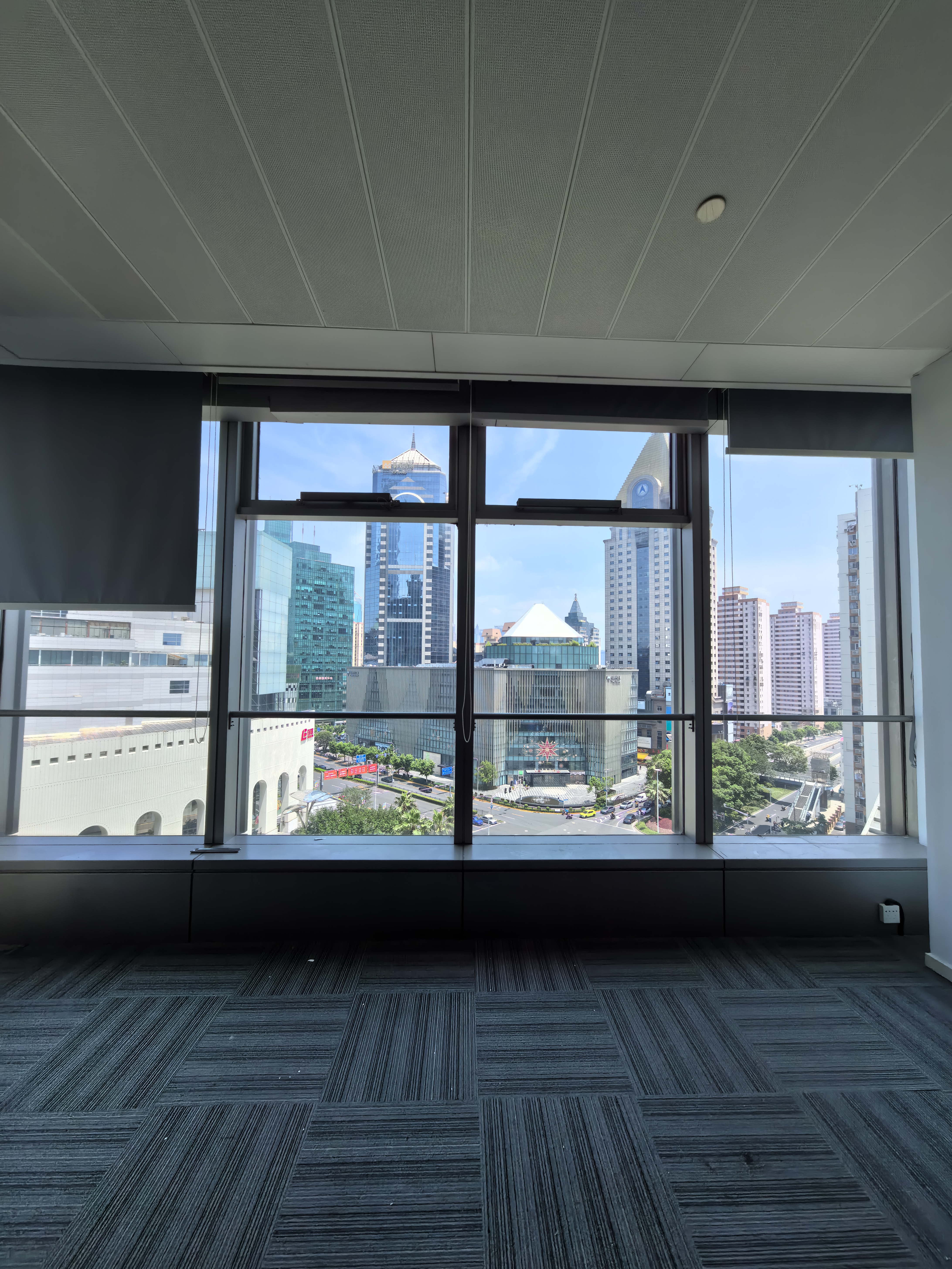 陆家嘴鄂尔多斯国际大厦230平米写字楼出租