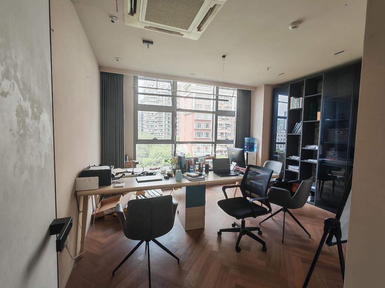 万体馆汇鑫国际大厦185平米写字楼出租