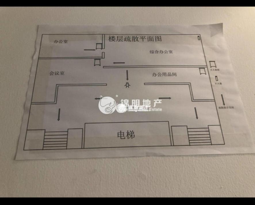 斜土路东安花苑57平米写字楼出租