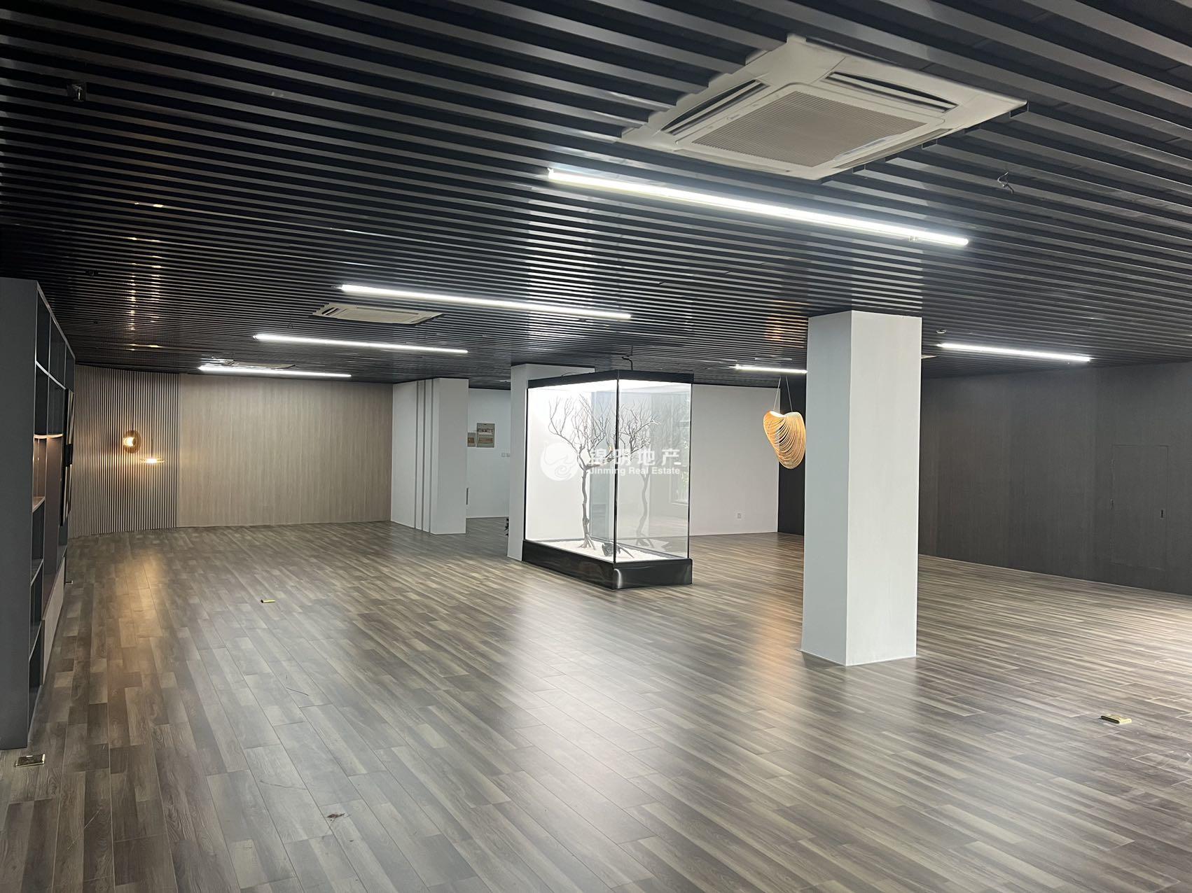 控江路城市概念创意园538平米写字楼出租