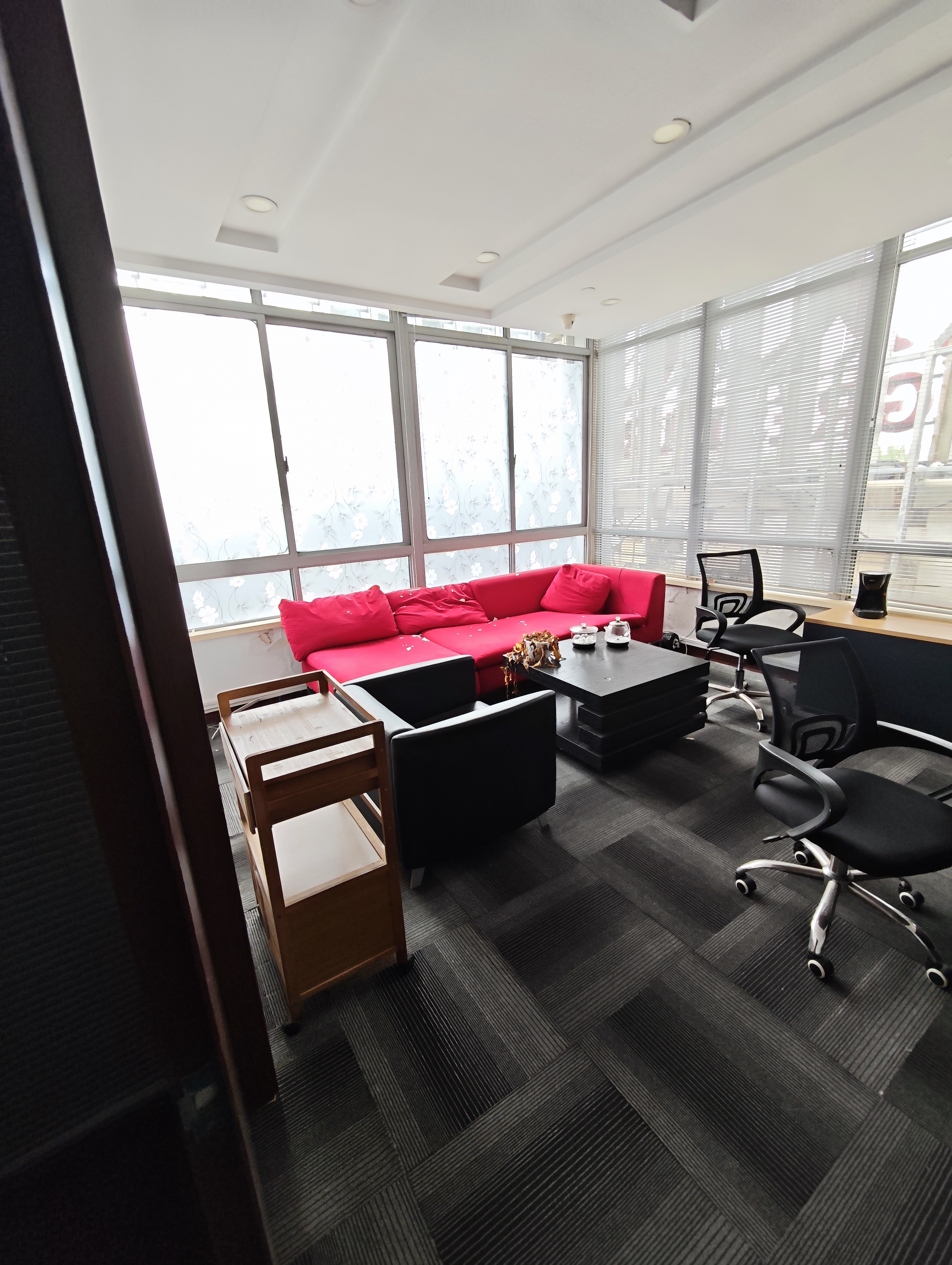 五角场蓝天大厦738平米写字楼出租