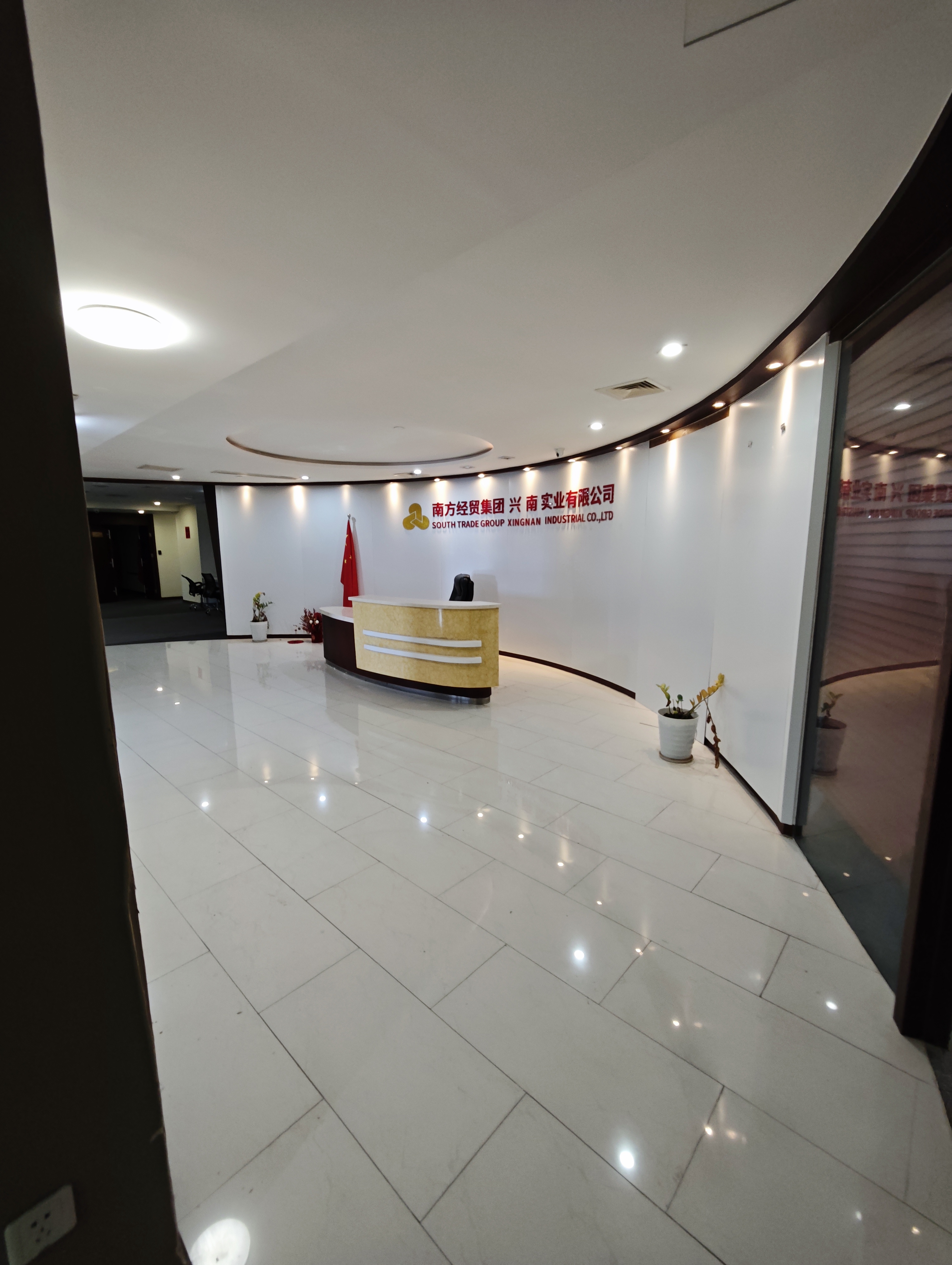 五角场蓝天大厦738平米写字楼出租