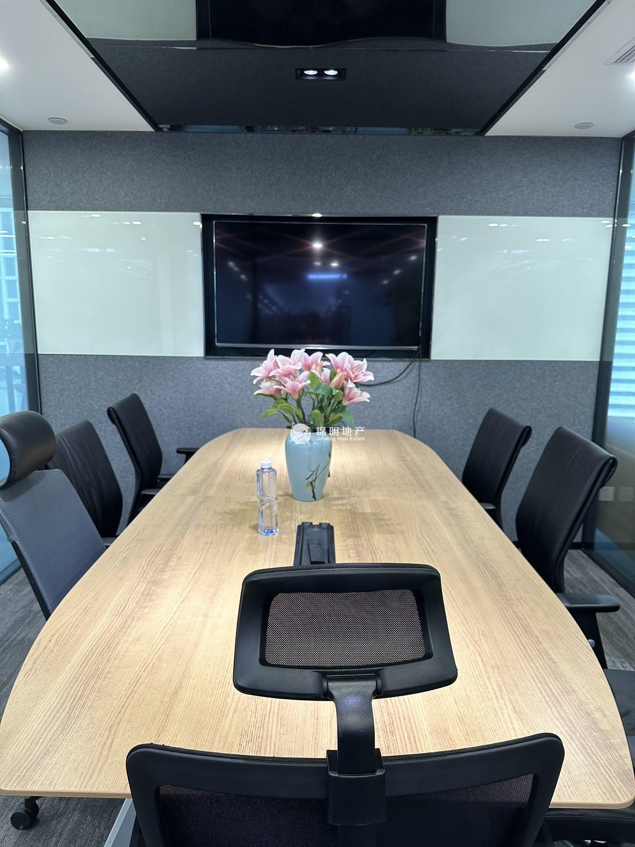 陆家嘴招商局大厦240平米写字楼出租